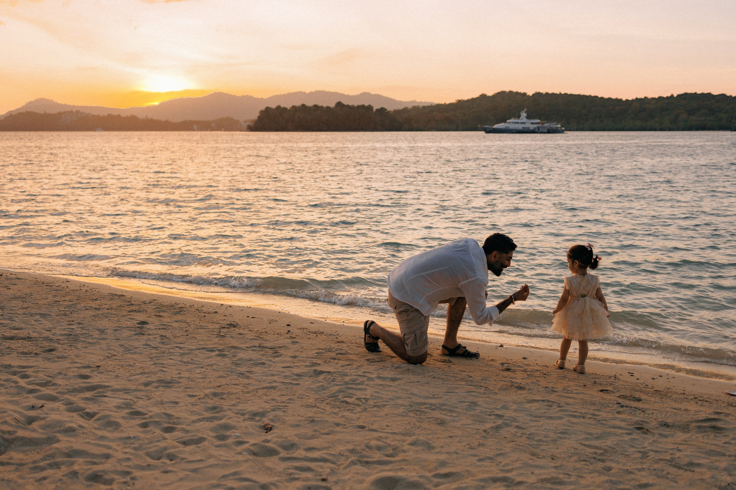 Family Lifestyle Photoshoots in Mallorca, Ibiza, Barсelona, Valencia Spain