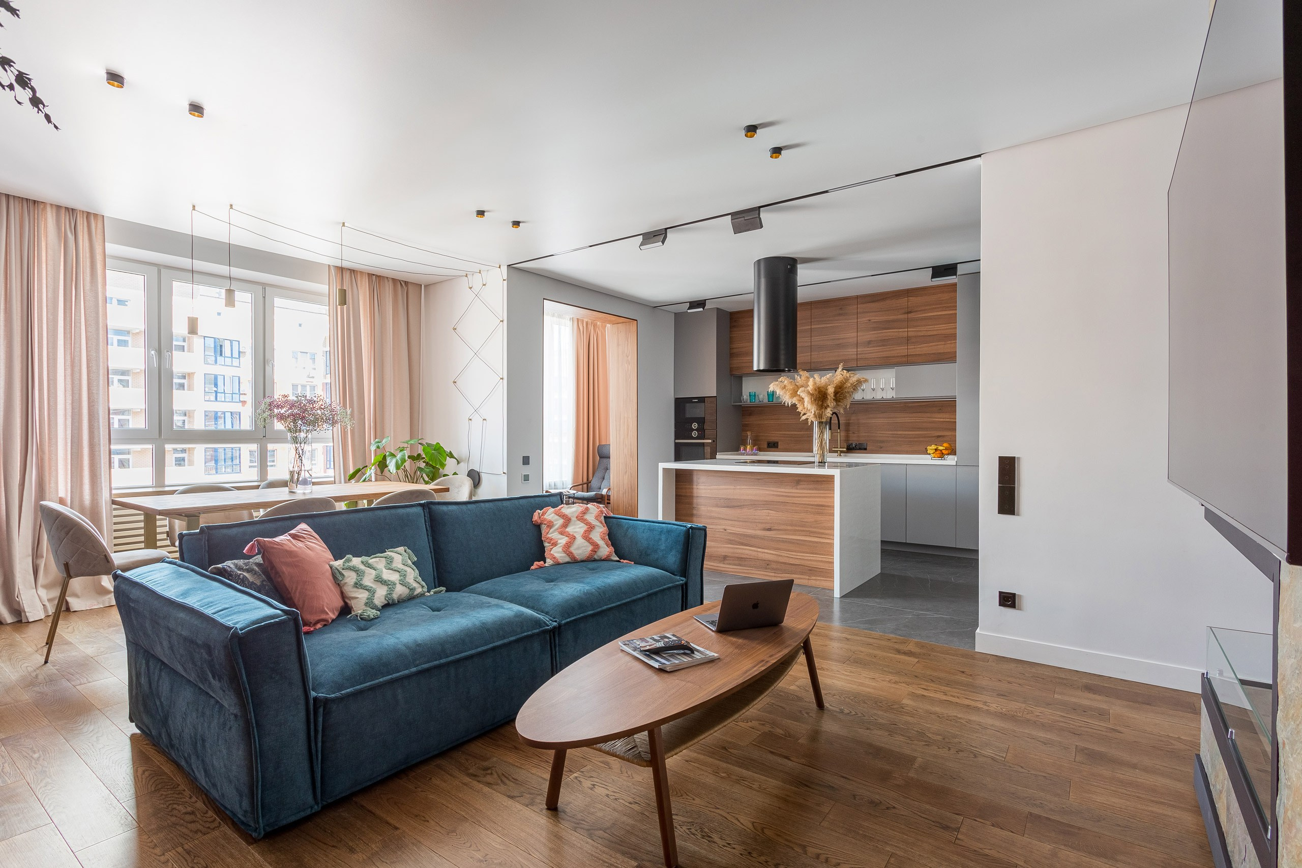 Interior photographer Vitalii in Portland and Vancouver