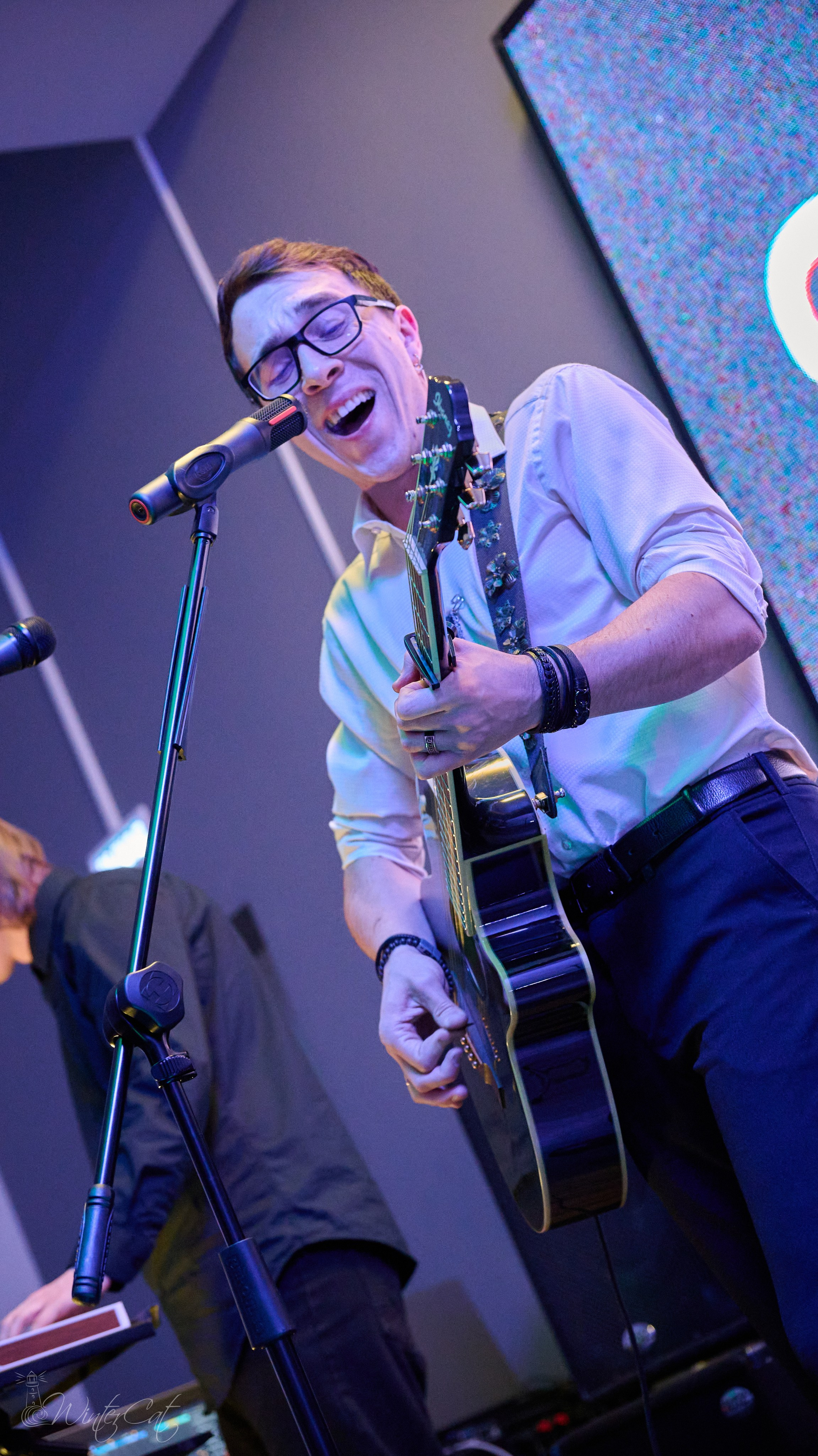 Открытый микрофон. Портретный и репортажный фотограф в Магадане Андрей Нефедов WinterCatPhoto