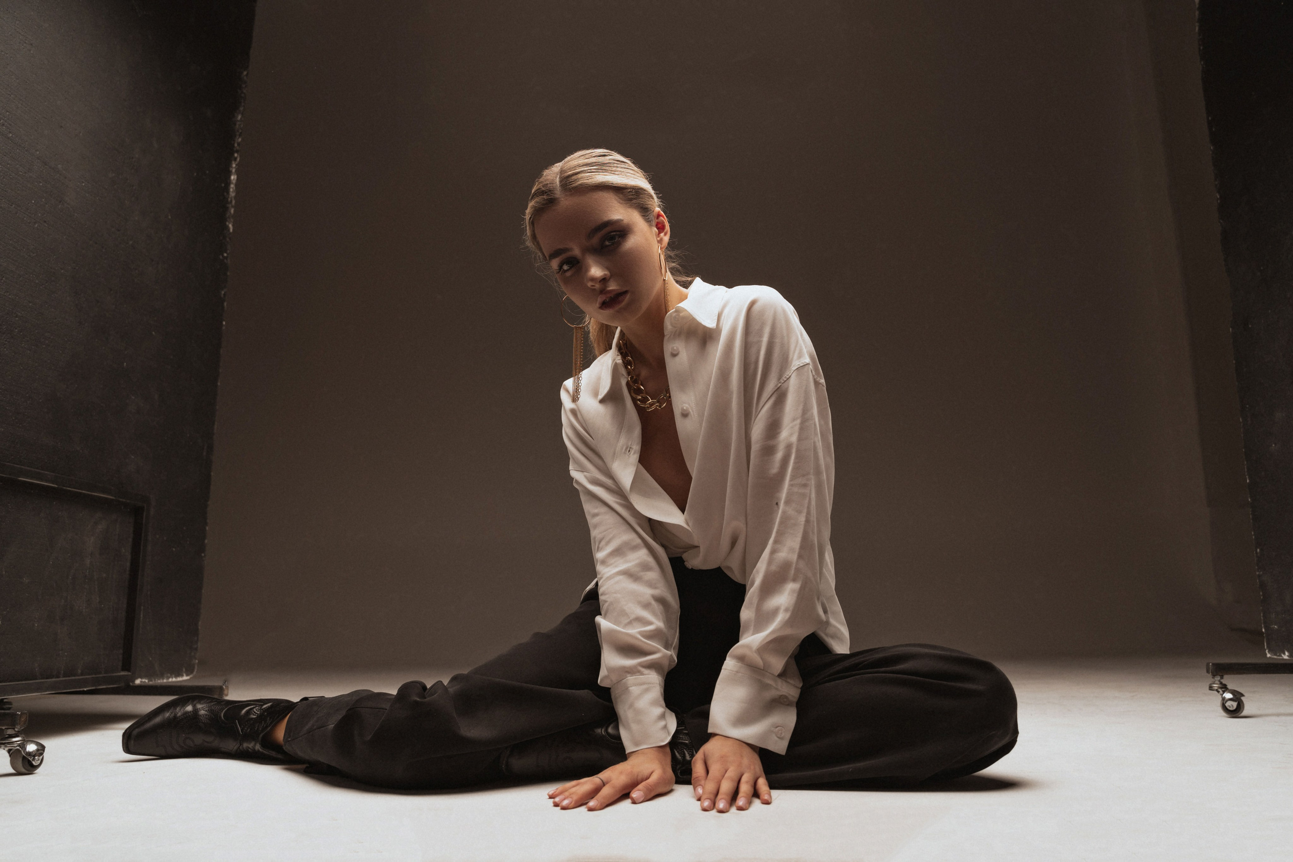 Фотосъемка для Анастасии с разными источниками света. Свадебный и портретный фотограф Клипа Максим