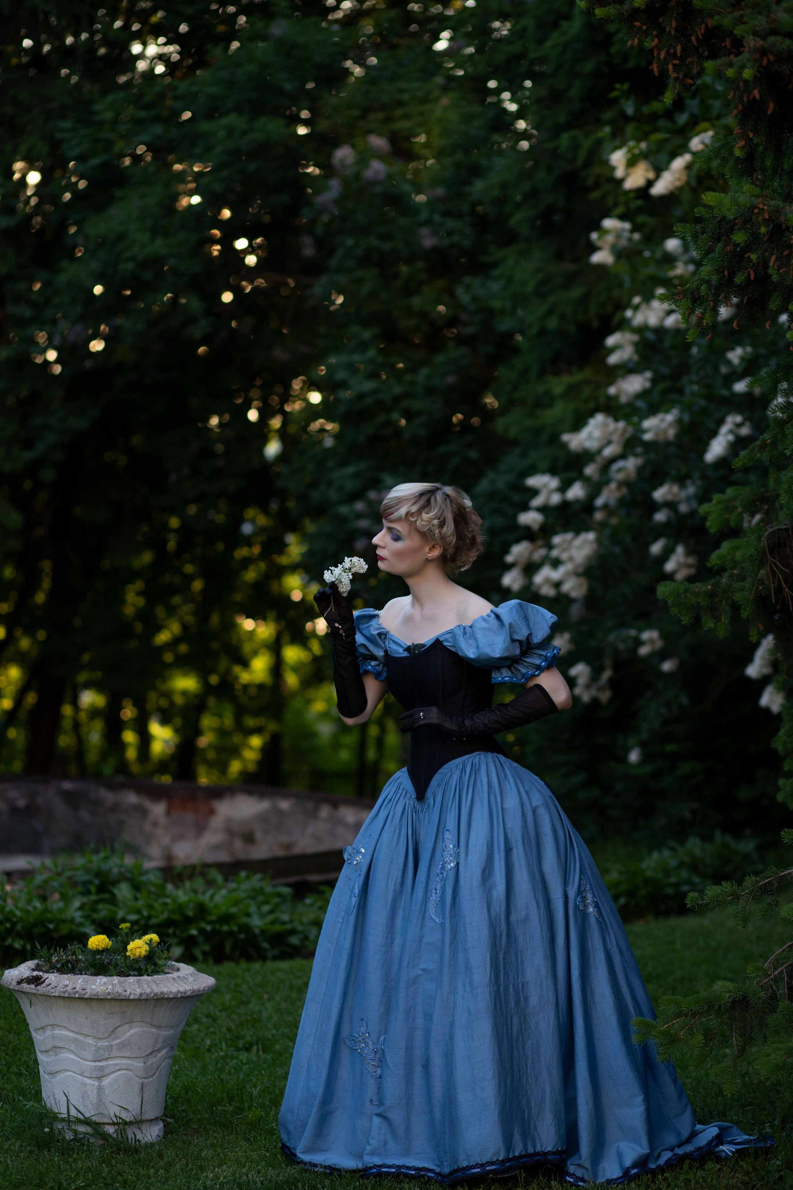 Таинственный сад. Художественная винтажная фотография