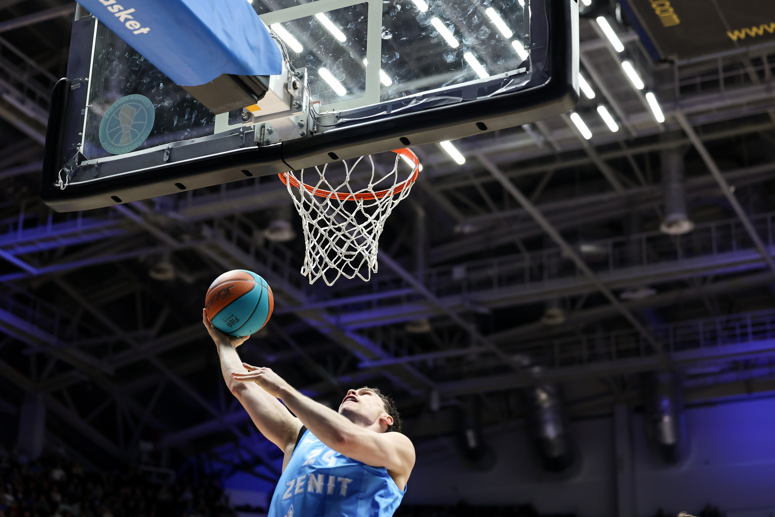 Зенит-Енисей 10.03.2024. Спортивный и репортажный фотограф Антон Тереханов