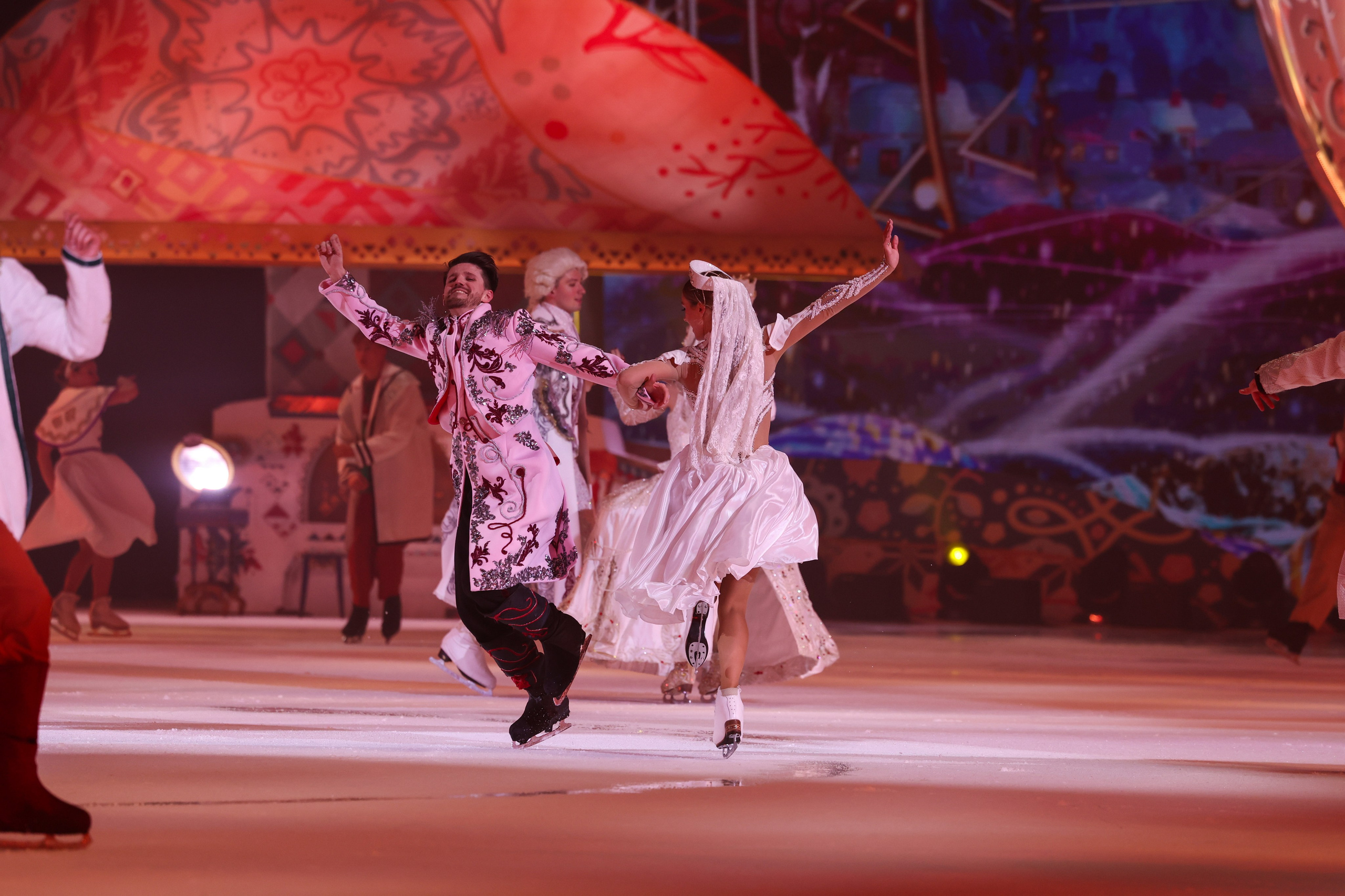 «Вечера на хуторе» ледовое шоу 25.12.2025. Спортивный и репортажный фотограф Антон Тереханов