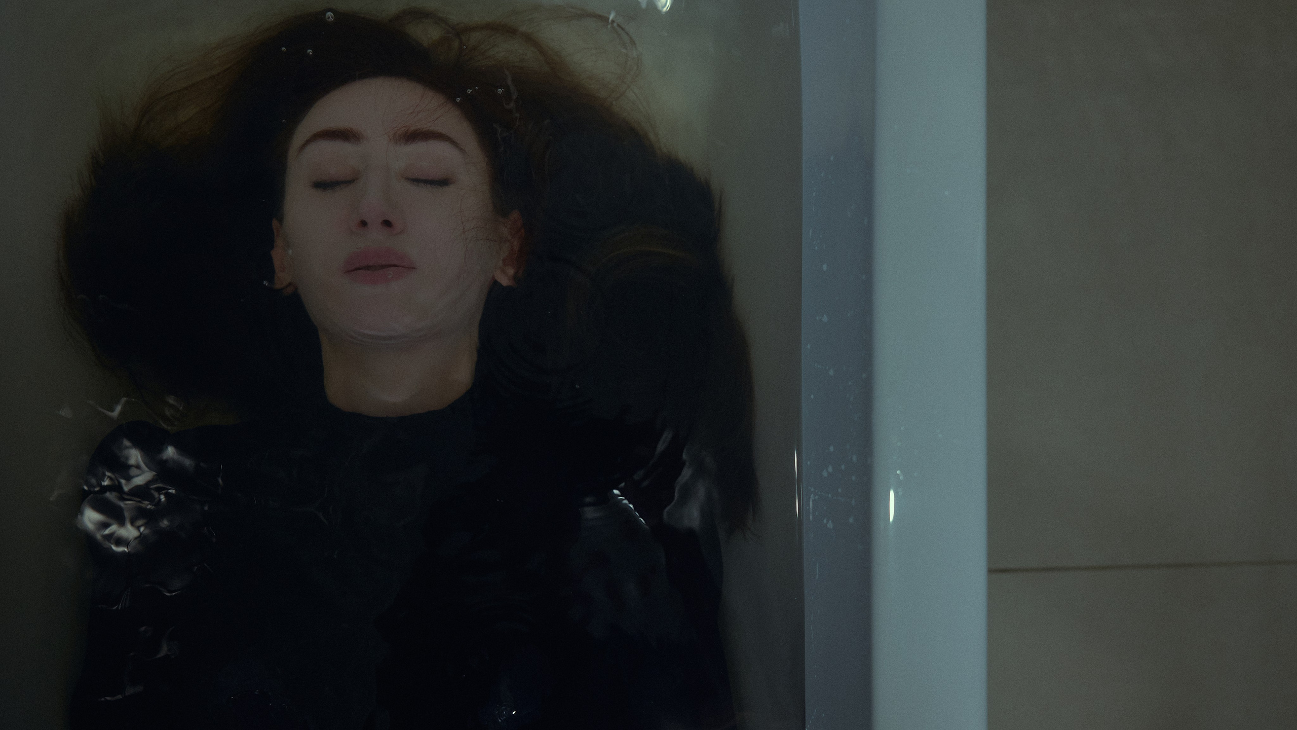Possession. Визуальные истории из Санкт-Петербурга. dmpe-stories