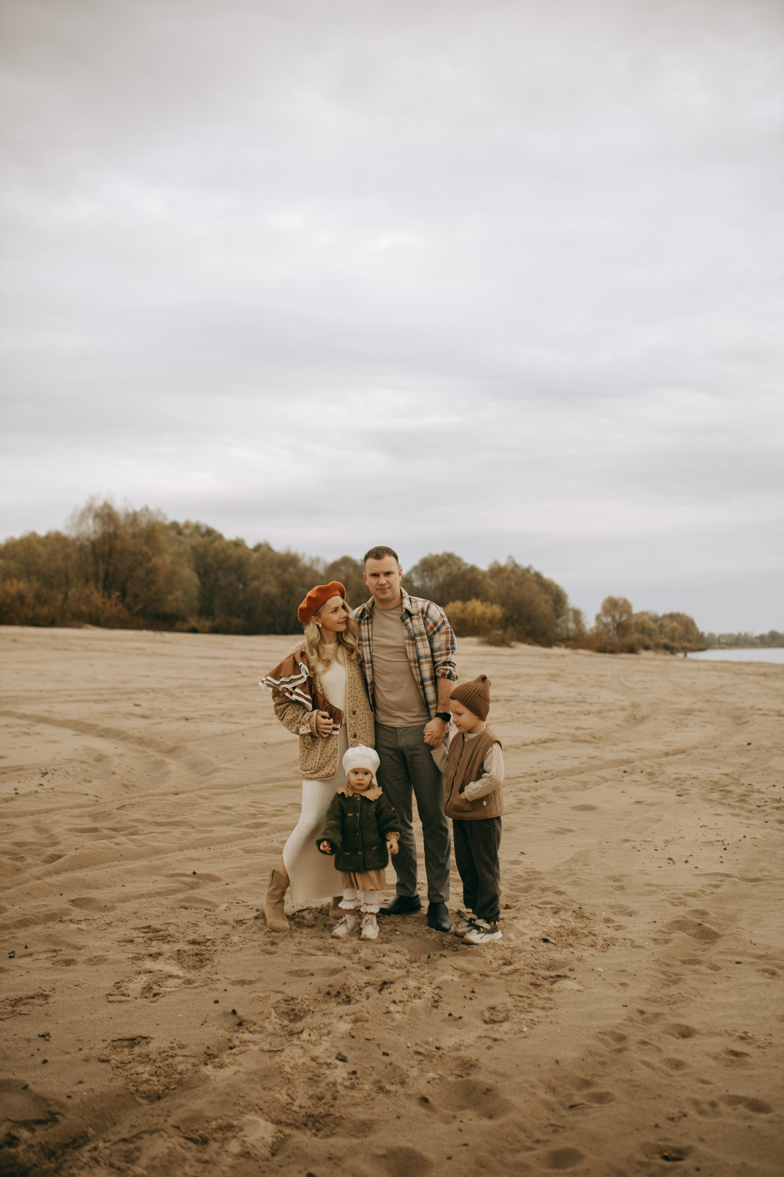 Прогулка у воды осенью. Семейный и детский фотограф в Рязани Екатерина Воронцова