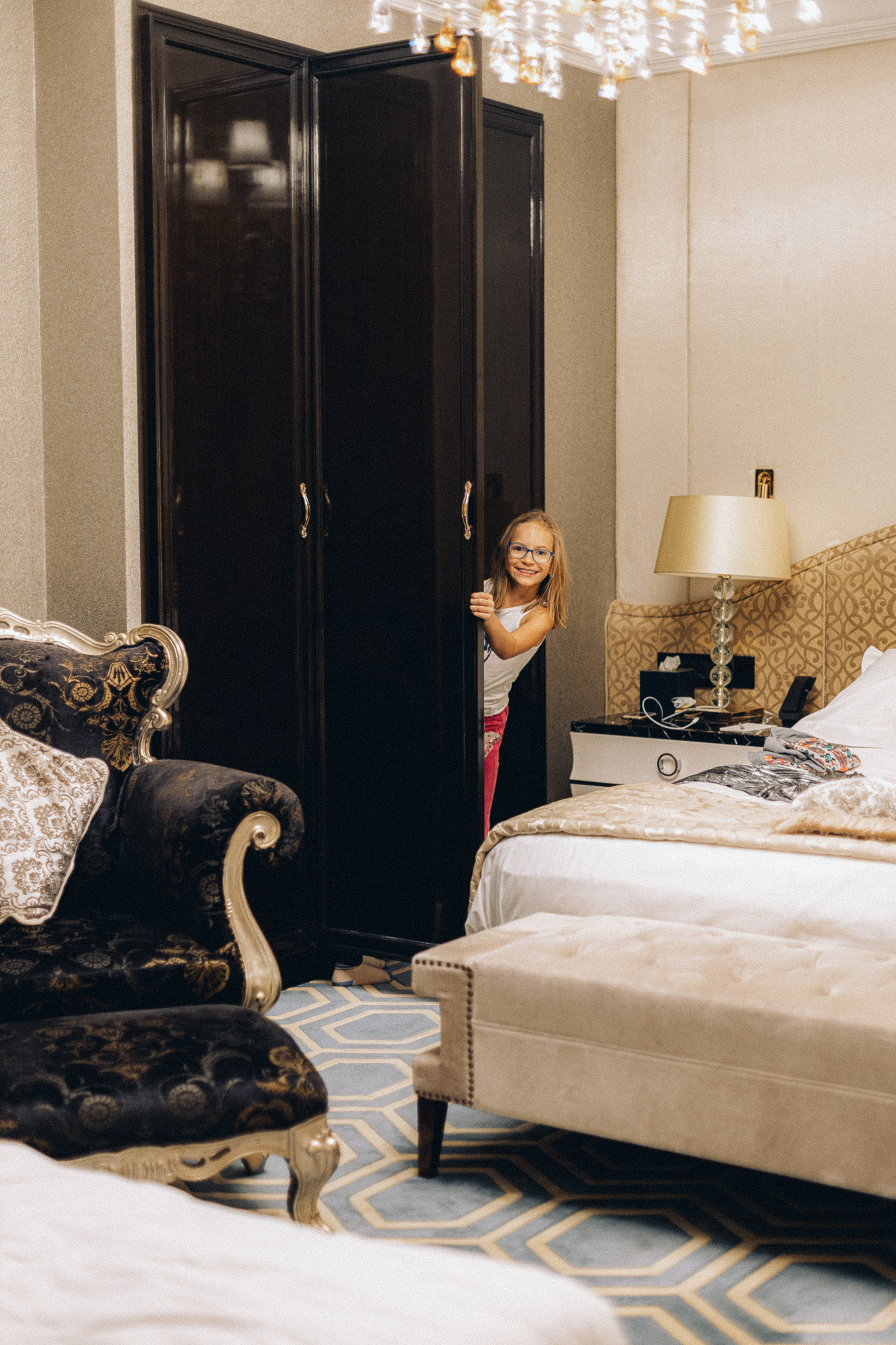 Семейная съемка в гостинице. Семейный Фотограф в Москве Евгения Симоненко