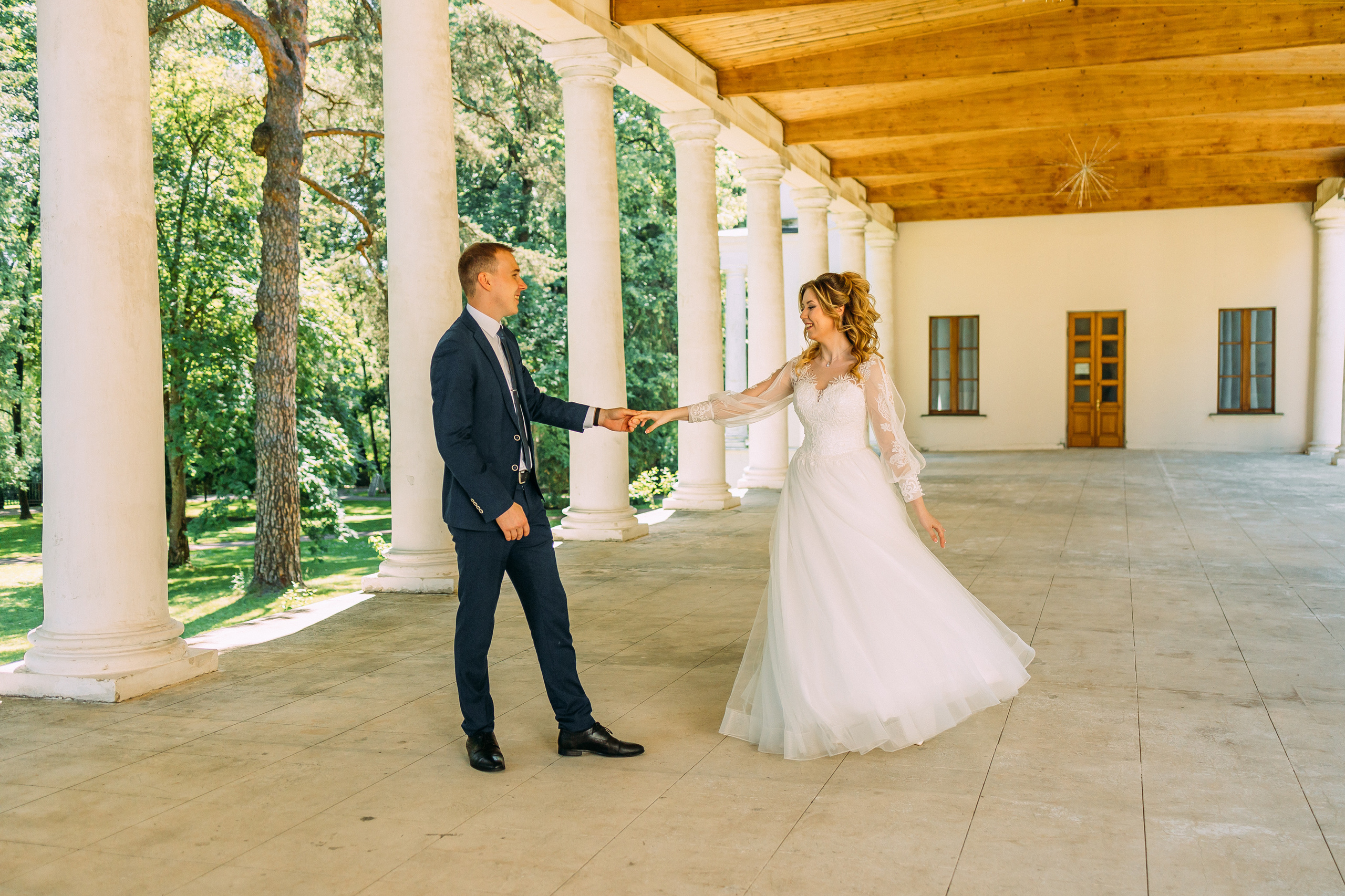 Свадебный день Саши и Саши в Усадьбе Остафьево. Семейный Фотограф в Москве Евгения Симоненко