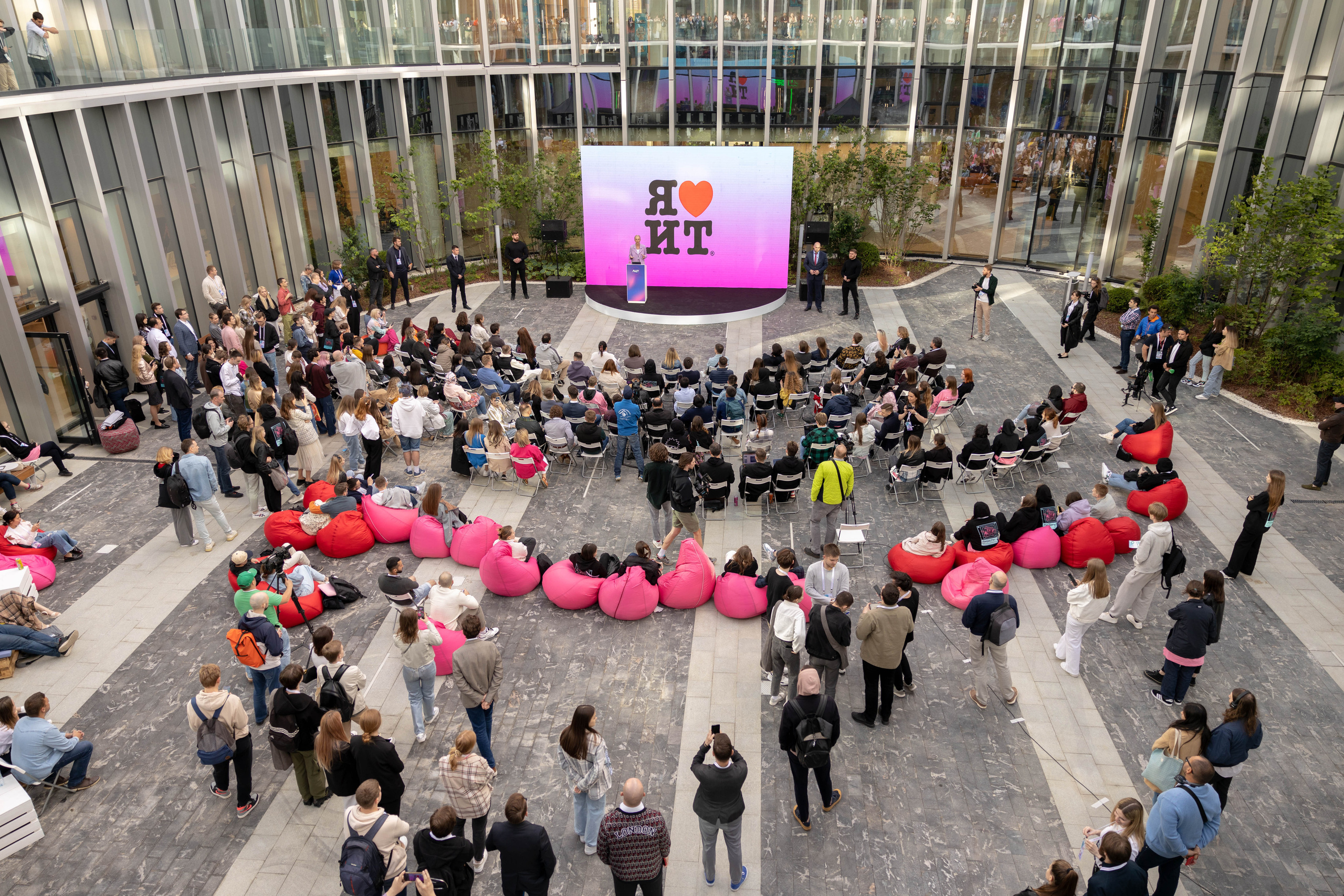 Репортажный фотограф Москва, фотограф на мероприятие Москва, Белочкина Марина