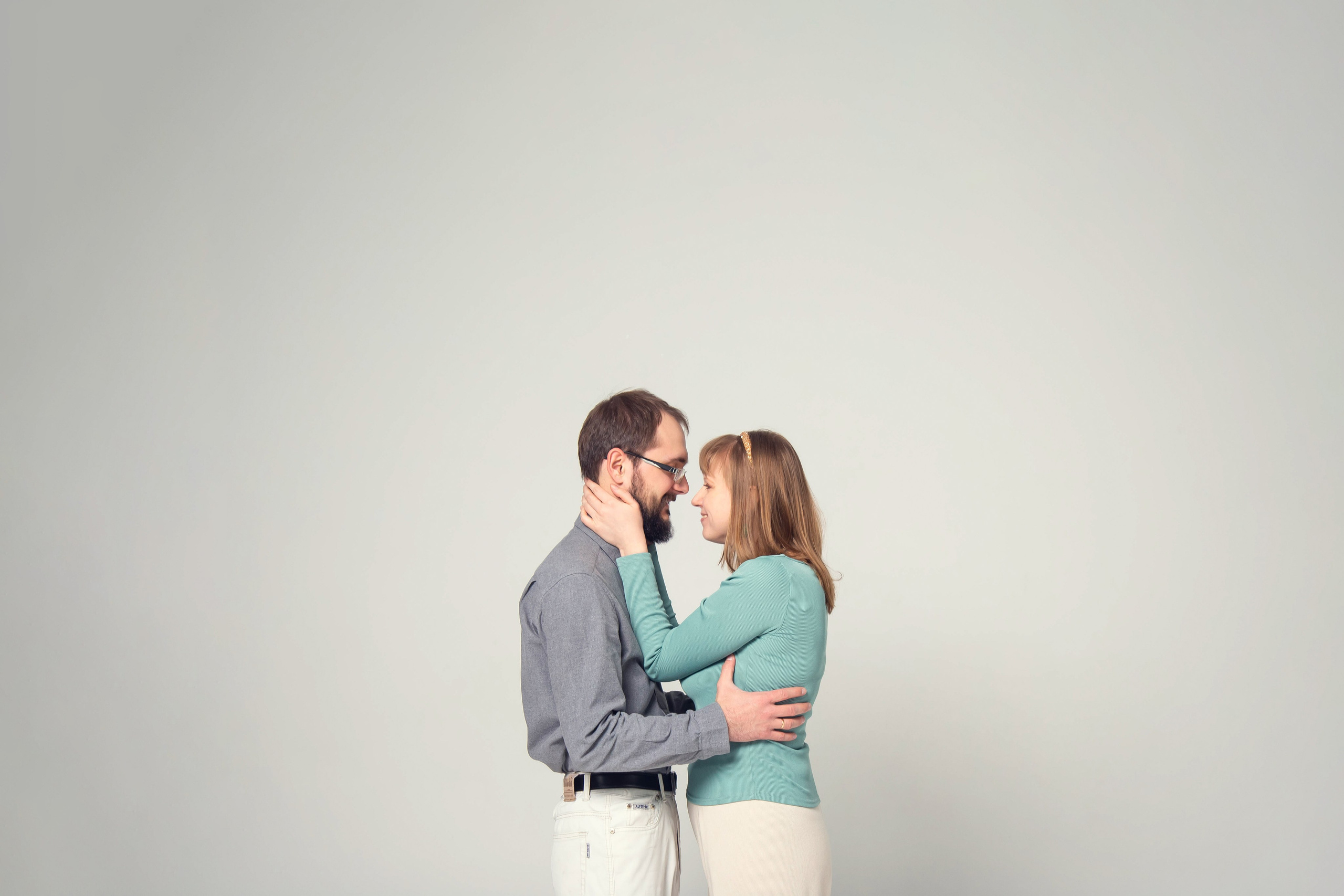 Семейная фотосессия в студии PHOTO ZALL в Москве. Семейный фотограф в Москве Влада Лунина