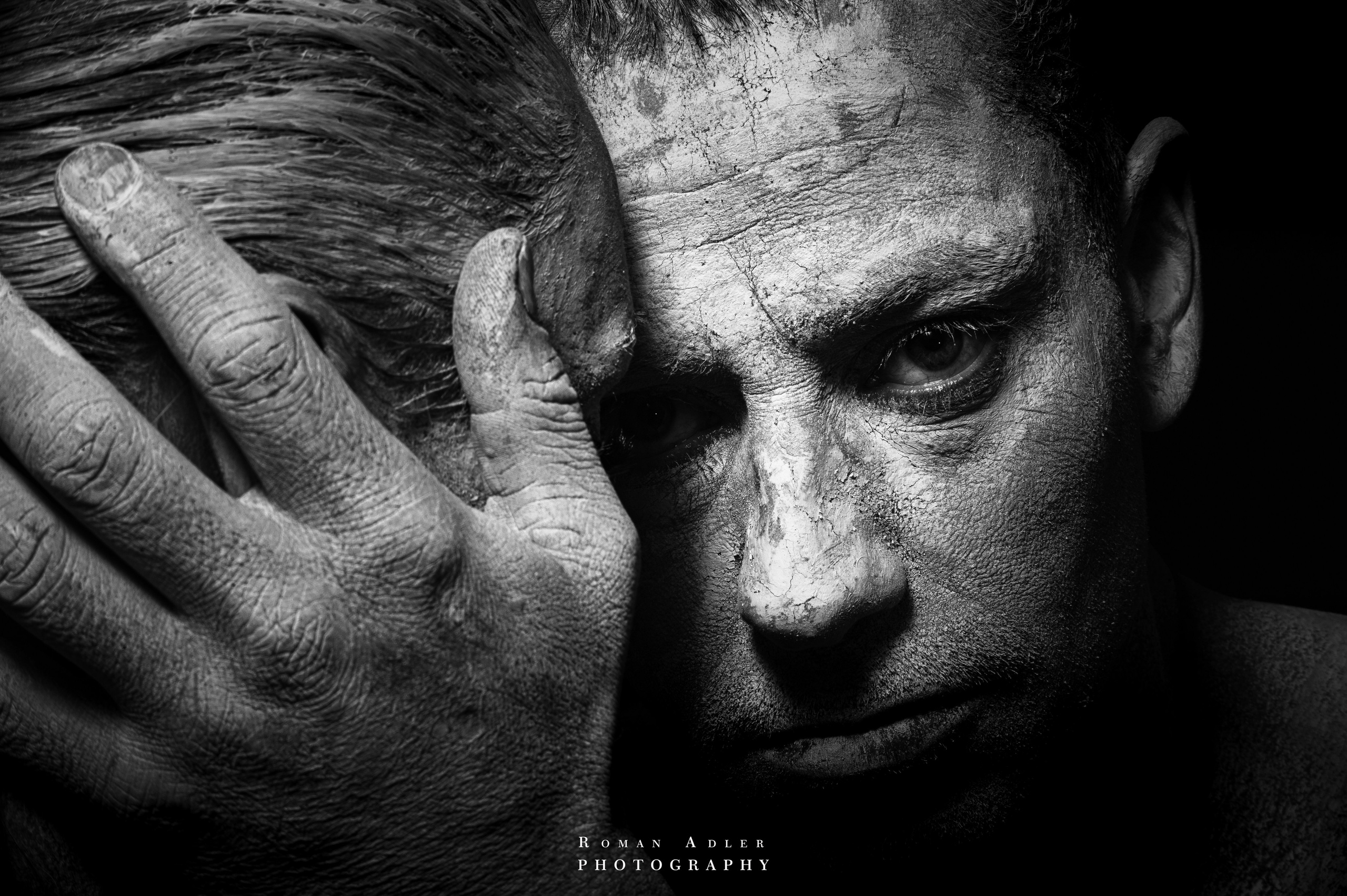 Серия «Симбиоты». Фотограф Роман Адлер