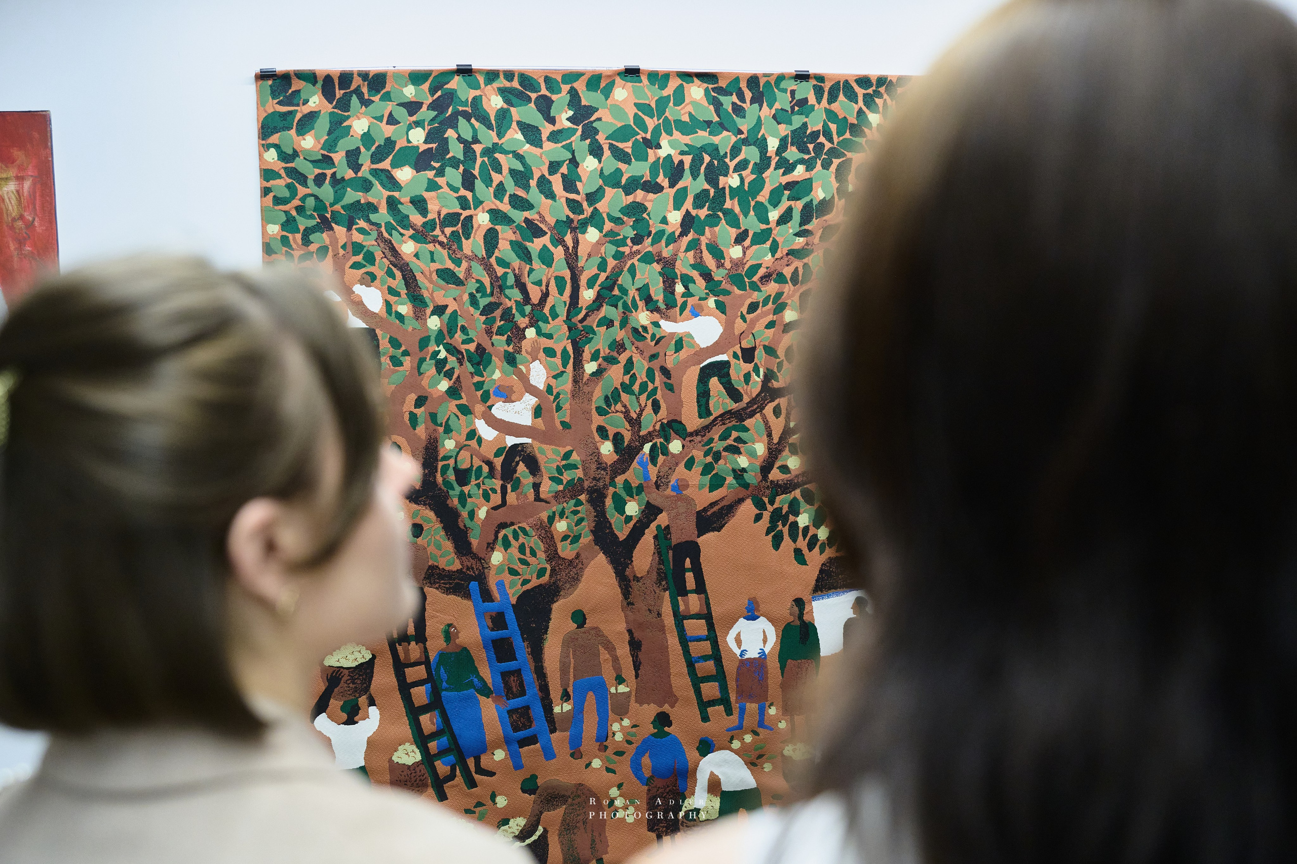 «Летние хроники» в международной галерее Redgallery. Фотограф Роман Адлер