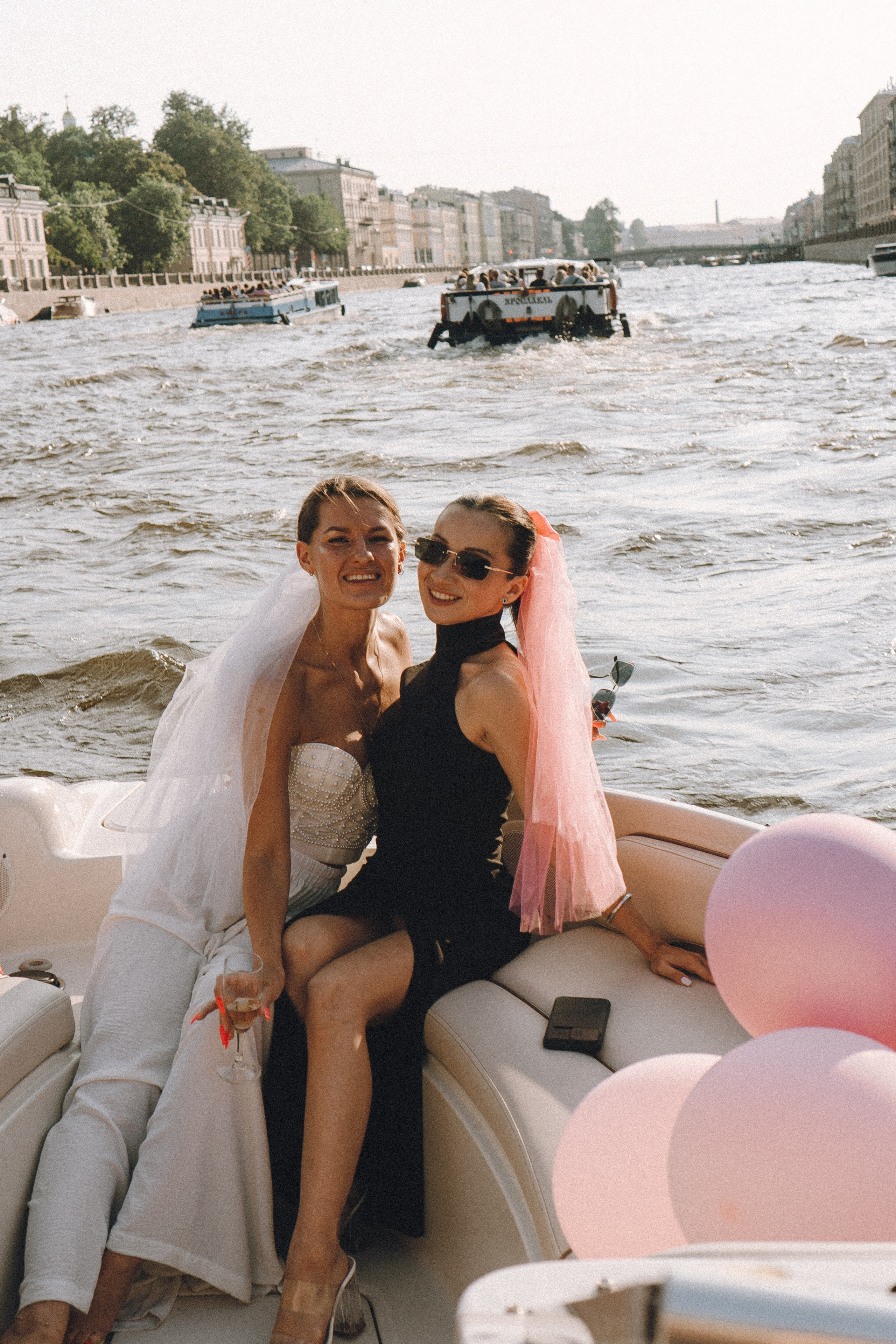 ДЕВИЧНИК НА КАТЕРЕ. Профессиональный фотограф, Санкт-Петербург — Виктория Богомолова