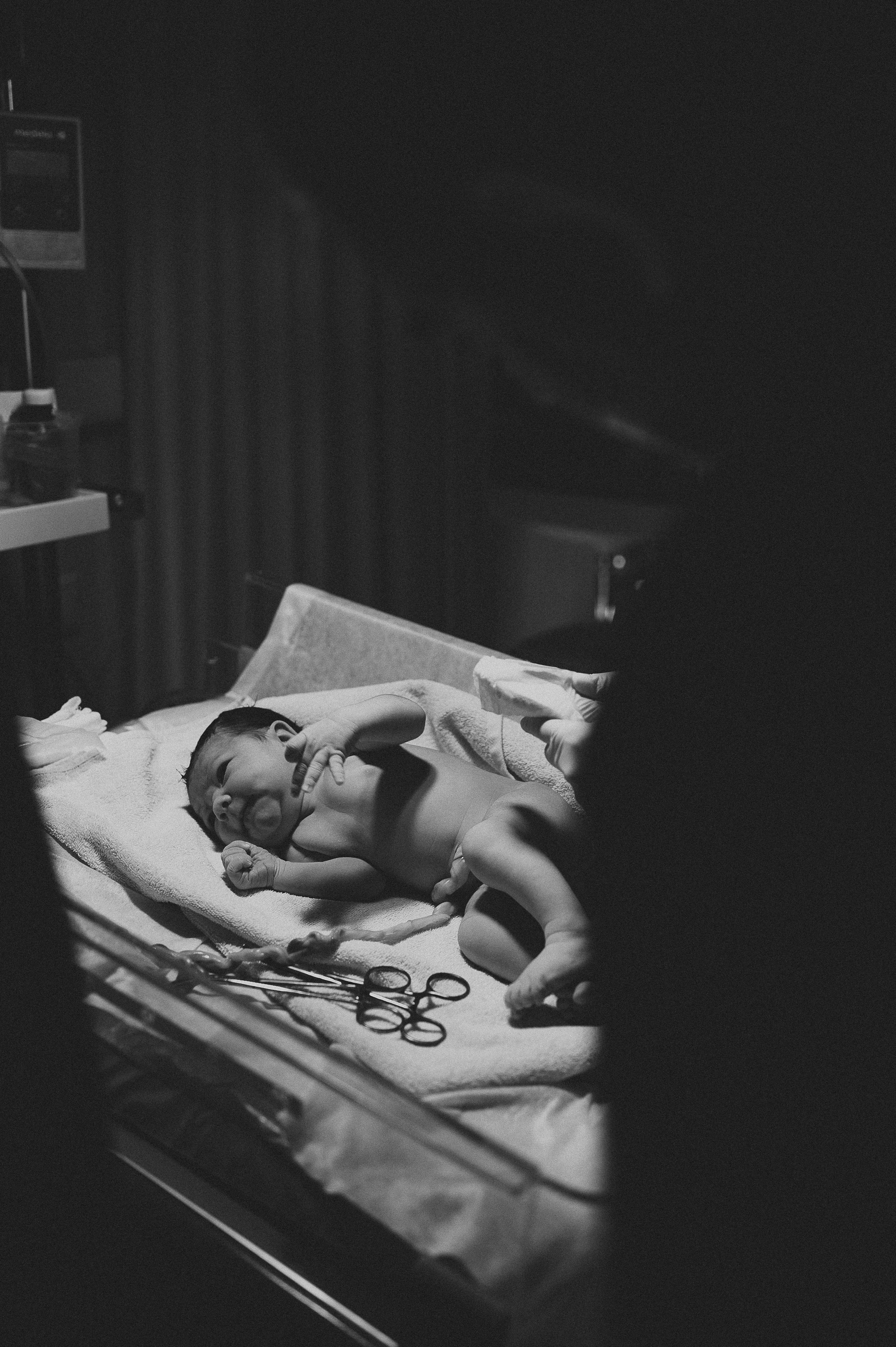 Съёмка родов, рождение ребёнка, мягкие роды. Фотограф и видеограф в Санкт-Петербурге Полина Янушко. Съёмка родов