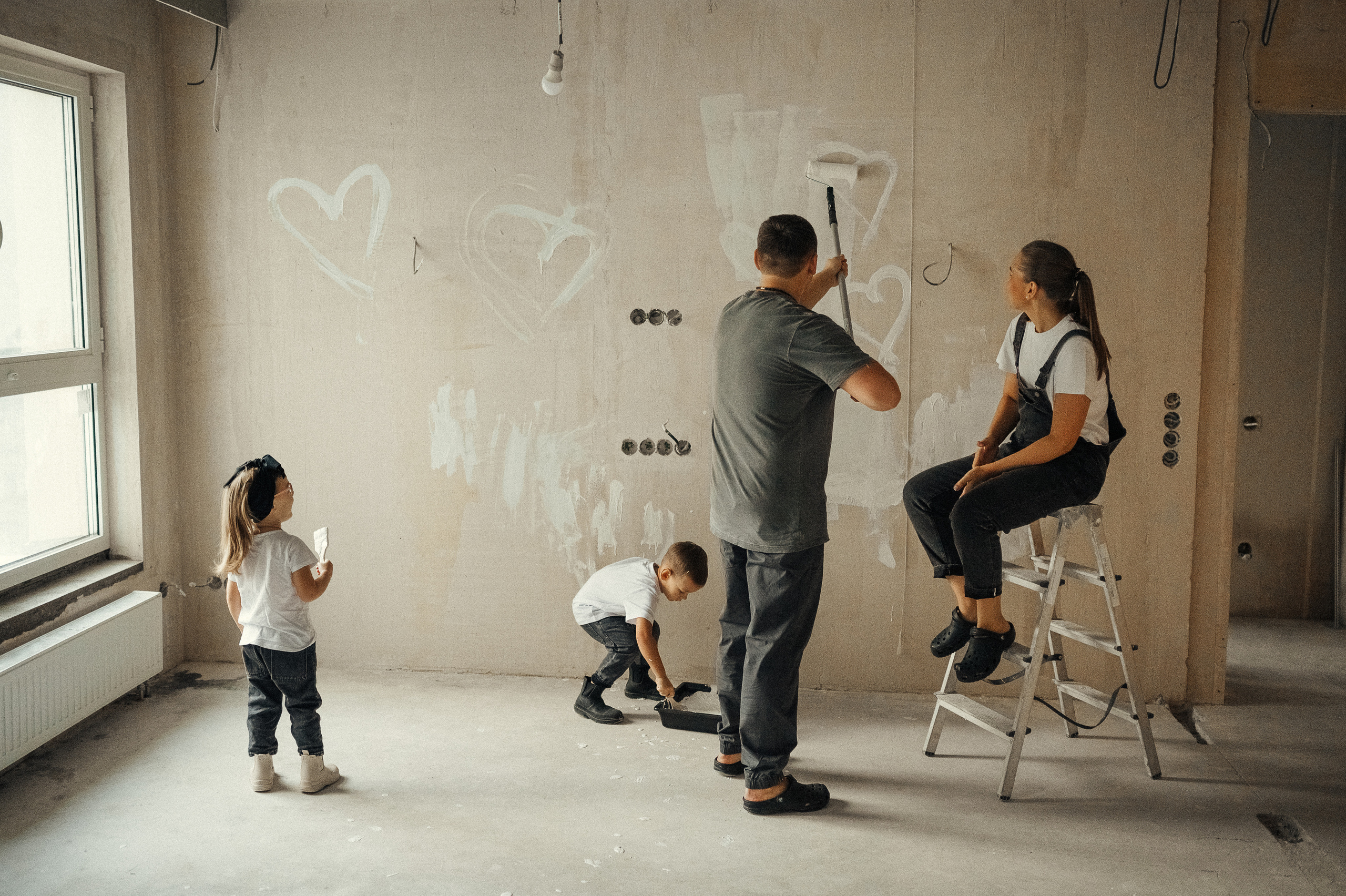 Идея для домашней съёмки, ремонт. Фотограф и видеограф в Санкт-Петербурге Полина Янушко. Съёмка родов