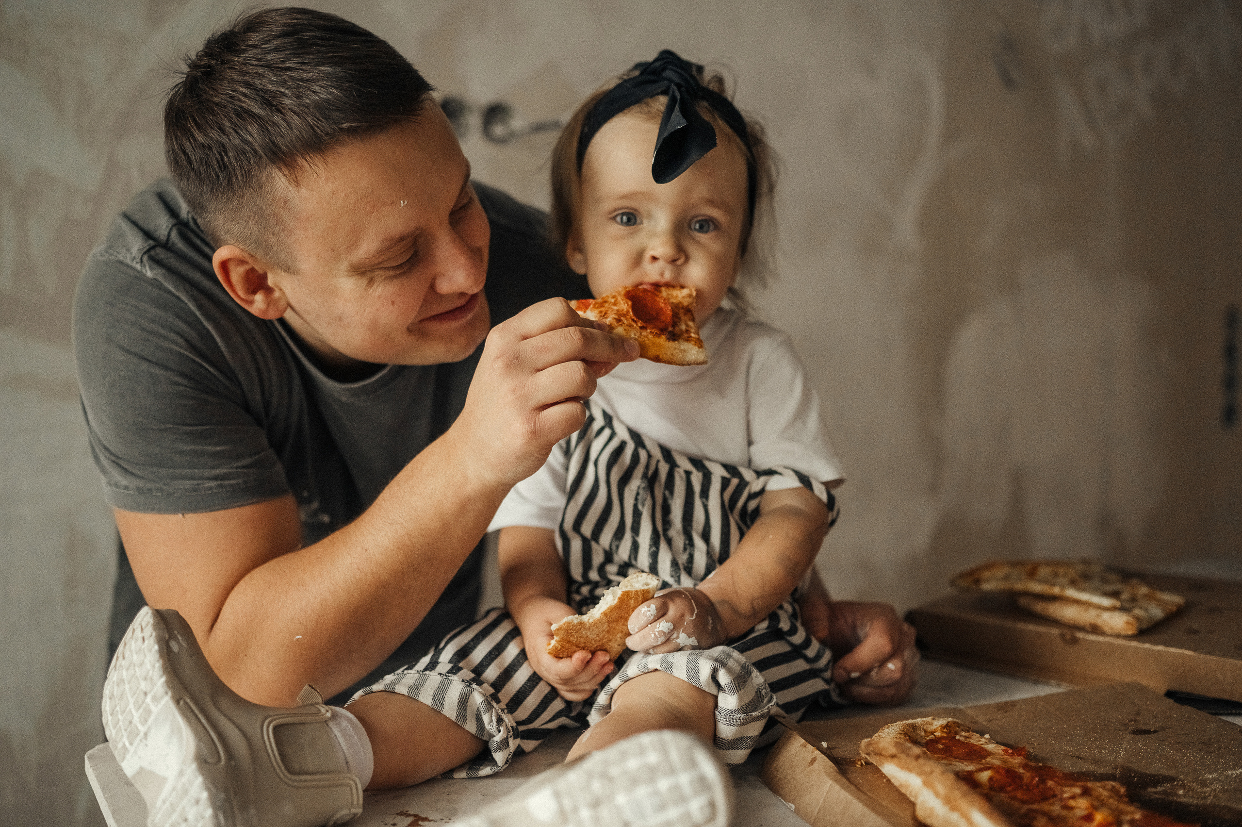 Идея для домашней съёмки, ремонт. Фотограф и видеограф в Санкт-Петербурге Полина Янушко. Съёмка родов