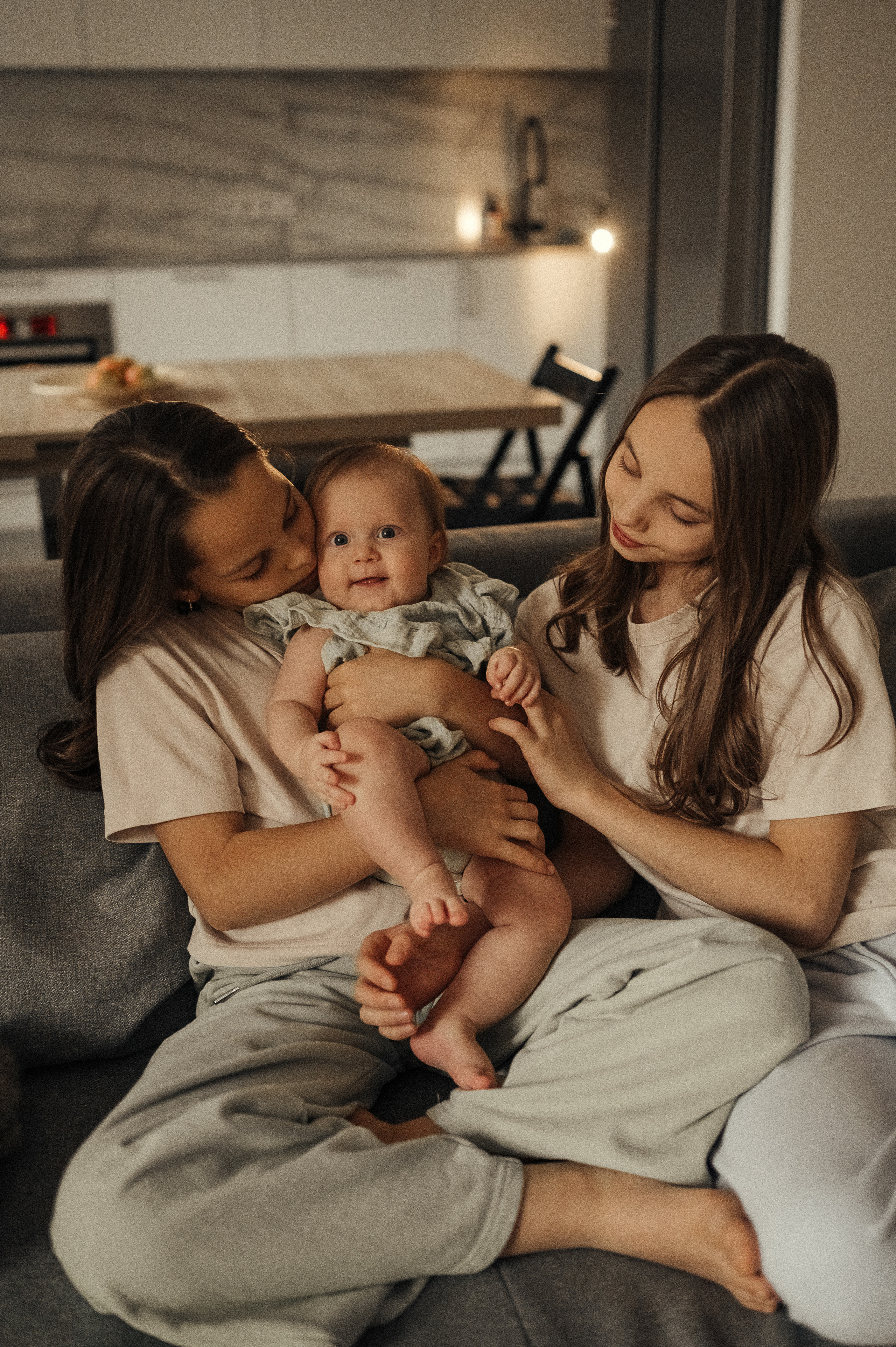 Домашняя фотосессия. Фотограф и видеограф в Санкт-Петербурге Полина Янушко. Съёмка родов