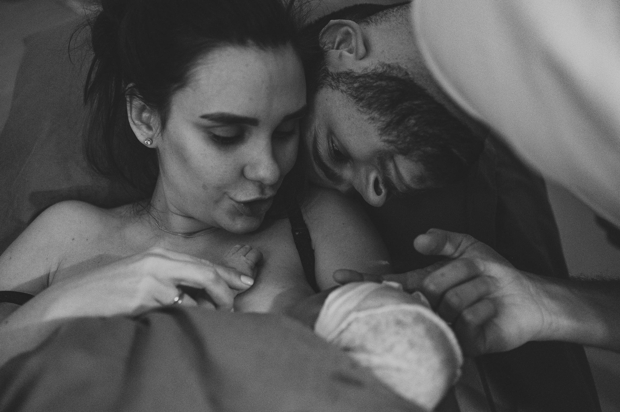 Съёмка родов, рождение ребёнка, мягкие роды. Фотограф и видеограф в Санкт-Петербурге Полина Янушко. Съёмка родов