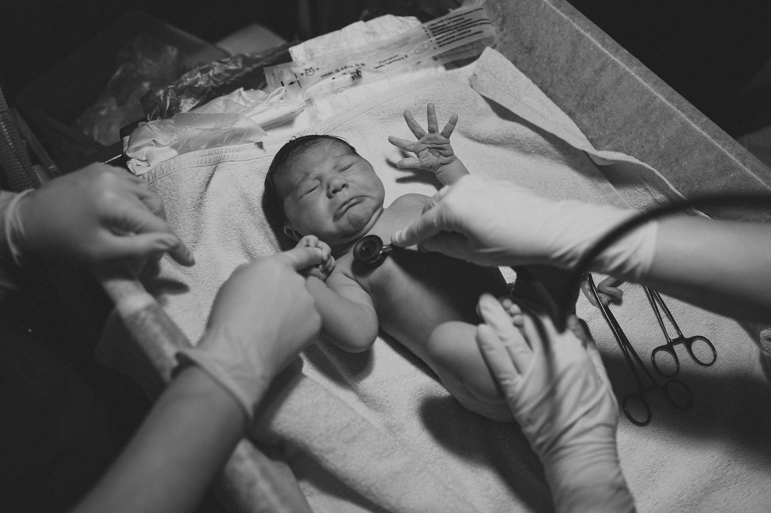 Съёмка родов, рождение ребёнка, мягкие роды. Фотограф и видеограф в Санкт-Петербурге Полина Янушко. Съёмка родов