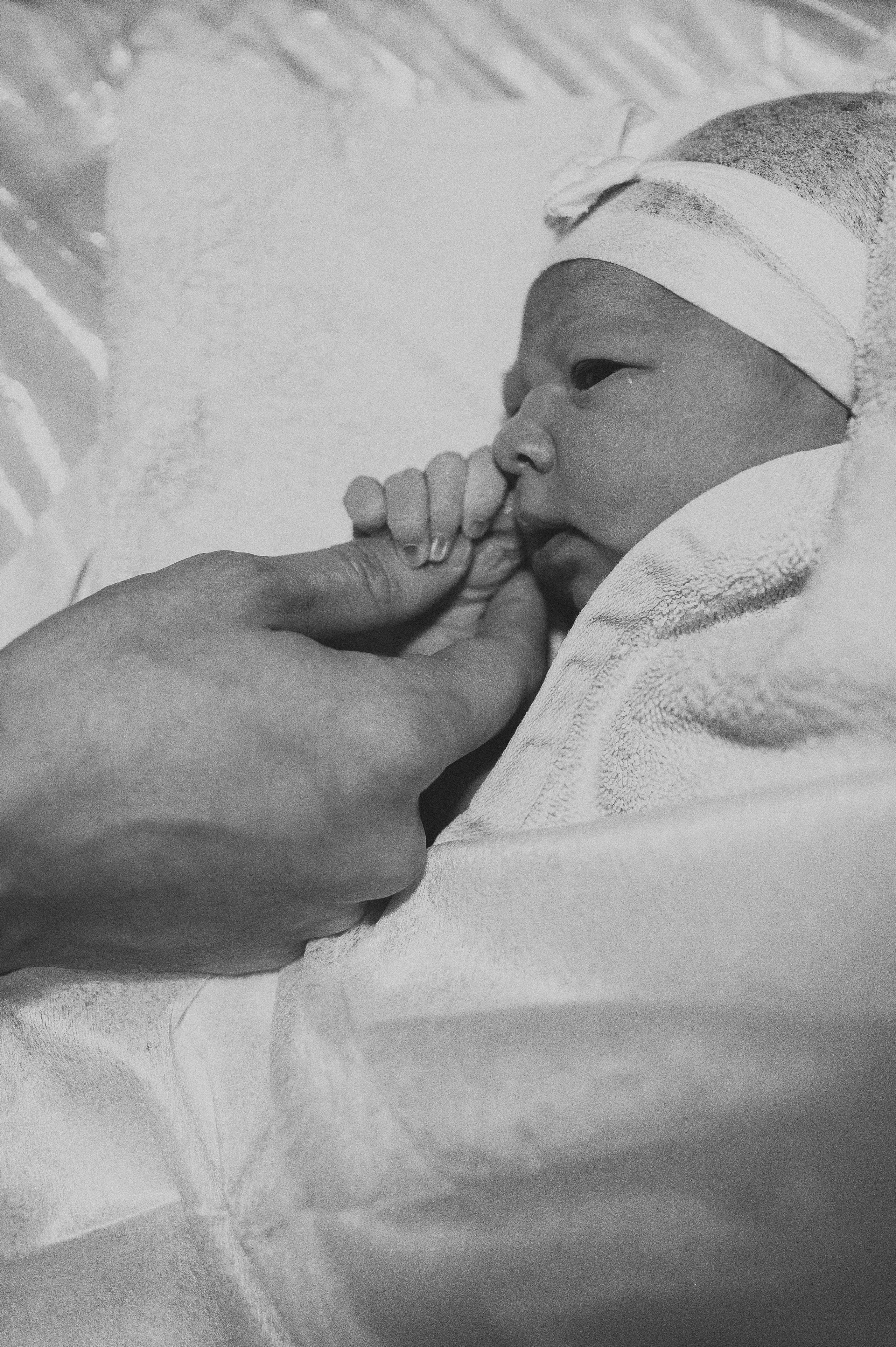 Съёмка родов, рождение ребёнка, мягкие роды. Фотограф и видеограф в Санкт-Петербурге Полина Янушко. Съёмка родов