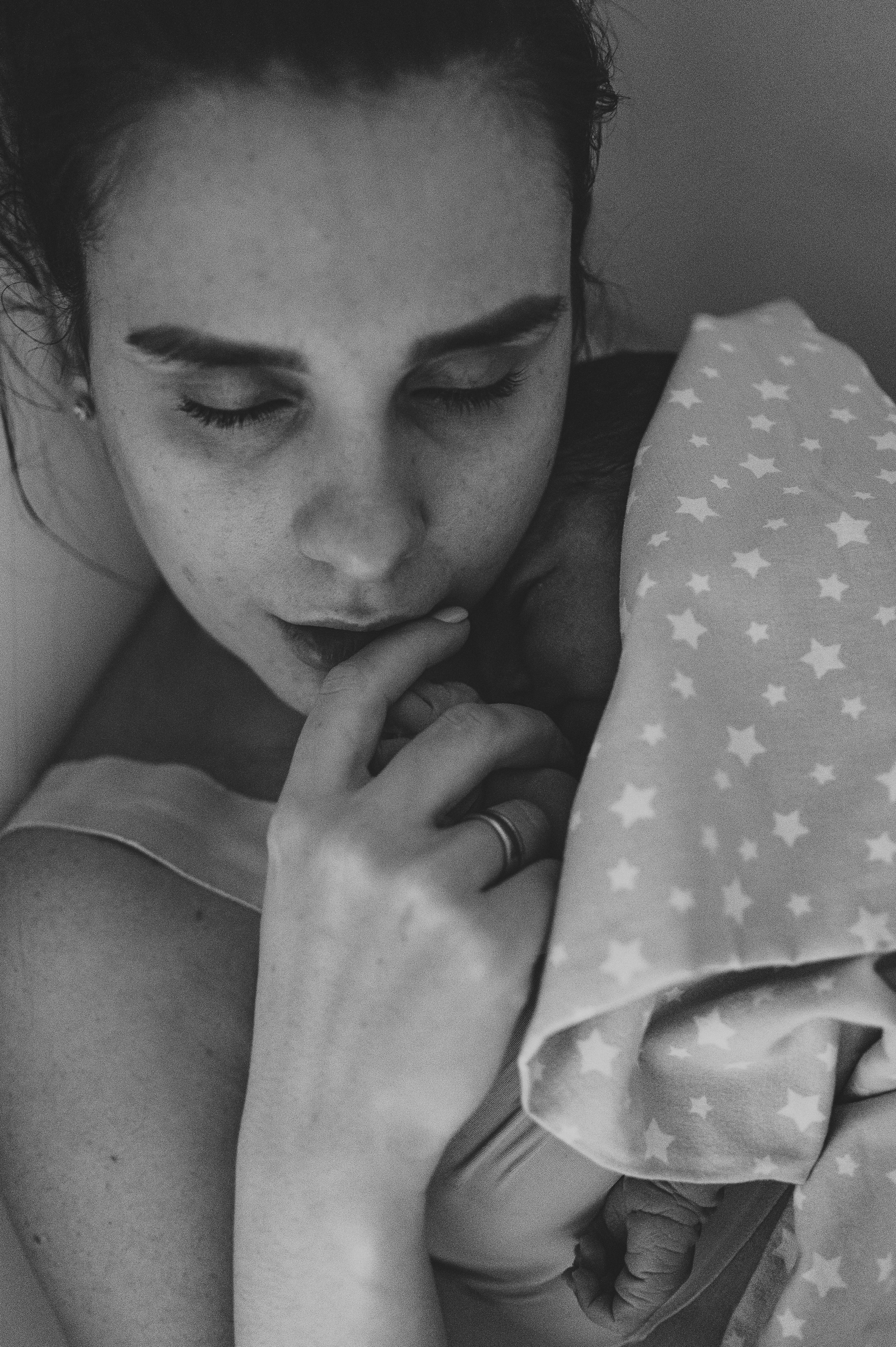 Съёмка родов, рождение ребёнка, мягкие роды. Фотограф и видеограф в Санкт-Петербурге Полина Янушко. Съёмка родов