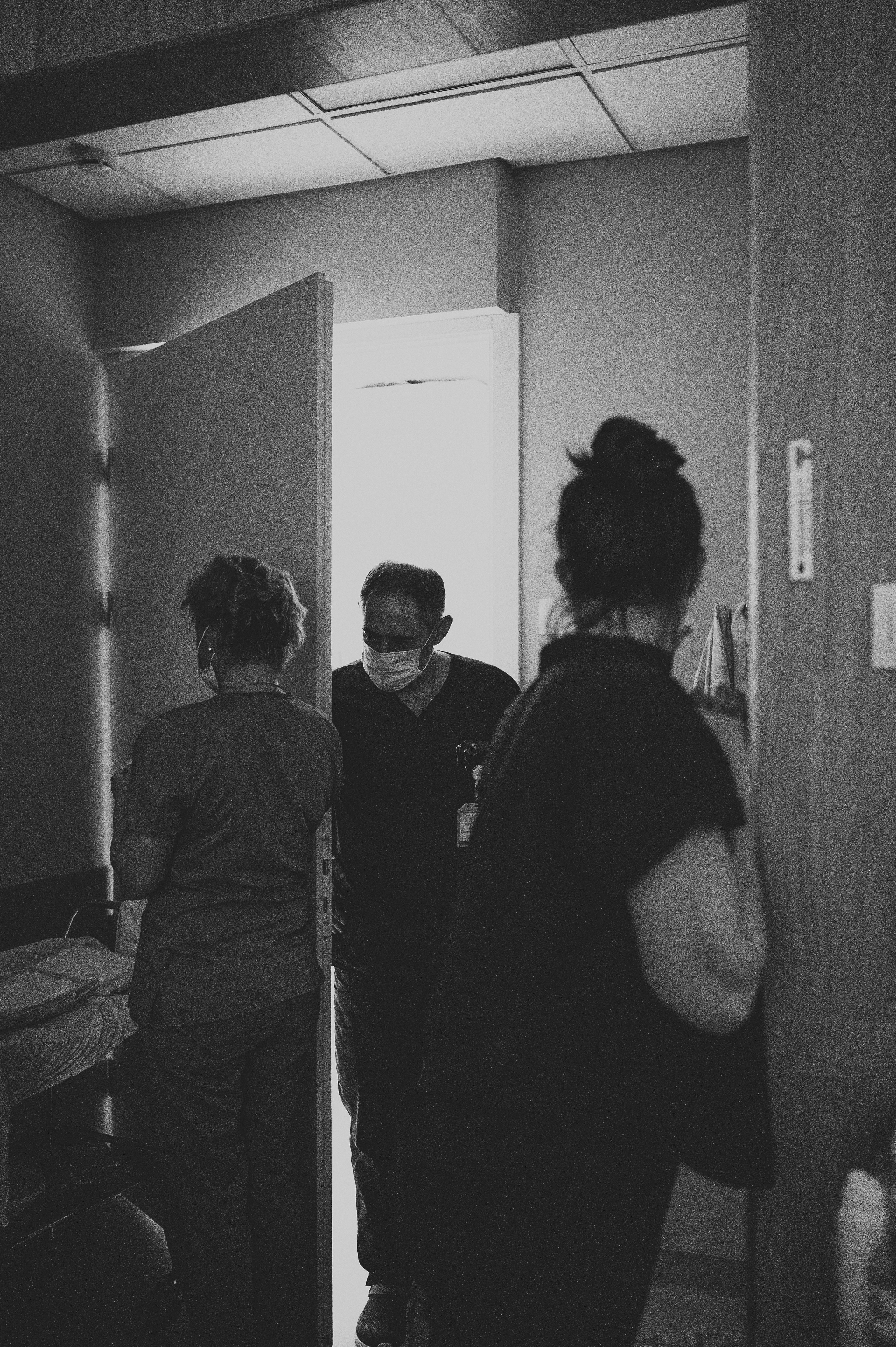 Съёмка родов, рождение ребёнка, мягкие роды. Фотограф и видеограф в Санкт-Петербурге Полина Янушко. Съёмка родов