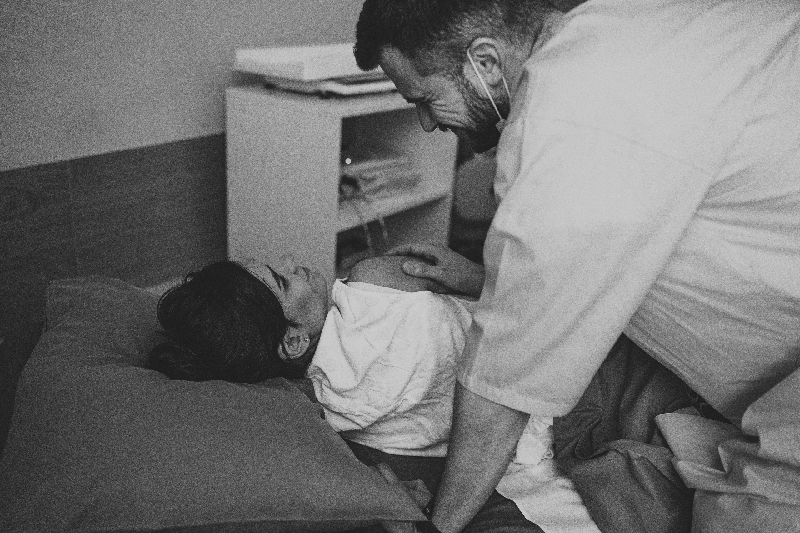 Съёмка родов, рождение ребёнка, мягкие роды. Фотограф и видеограф в Санкт-Петербурге Полина Янушко. Съёмка родов