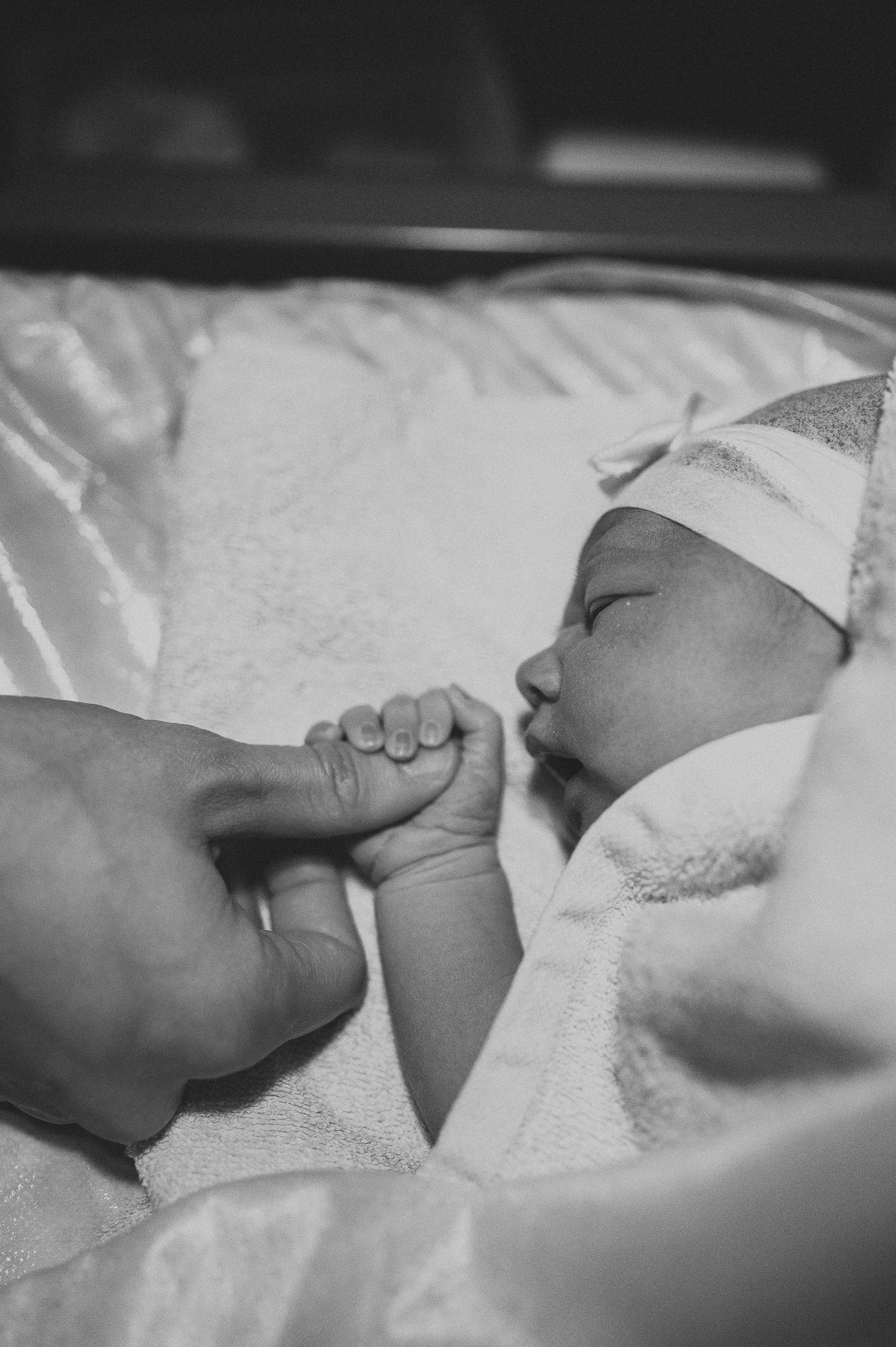 Съёмка родов, рождение ребёнка, мягкие роды. Фотограф и видеограф в Санкт-Петербурге Полина Янушко. Съёмка родов