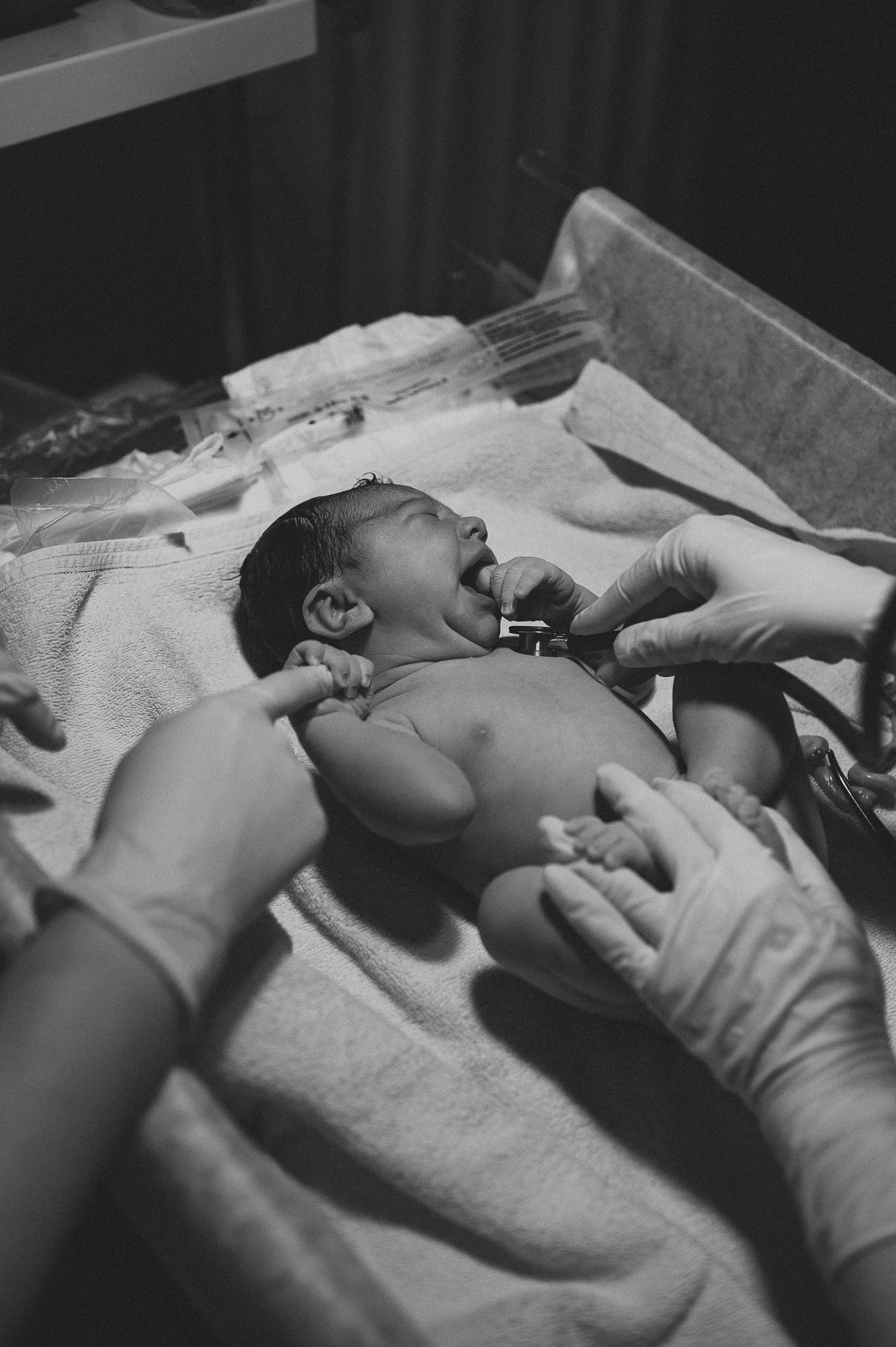 Съёмка родов, рождение ребёнка, мягкие роды. Фотограф и видеограф в Санкт-Петербурге Полина Янушко. Съёмка родов