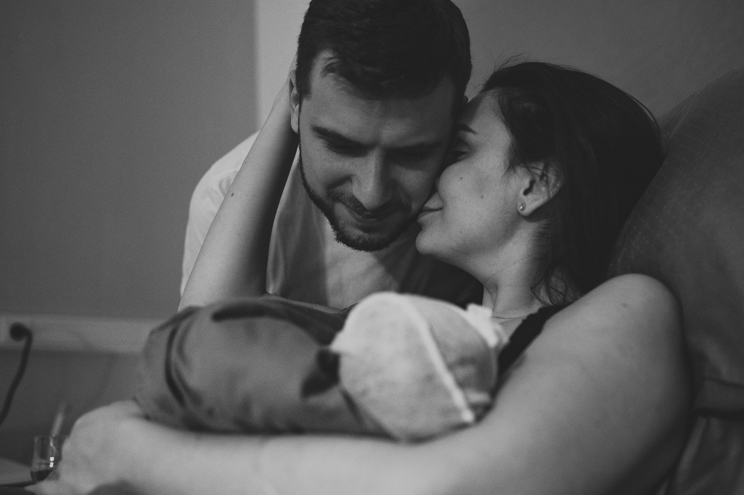 Съёмка родов, рождение ребёнка, мягкие роды. Фотограф и видеограф в Санкт-Петербурге Полина Янушко. Съёмка родов