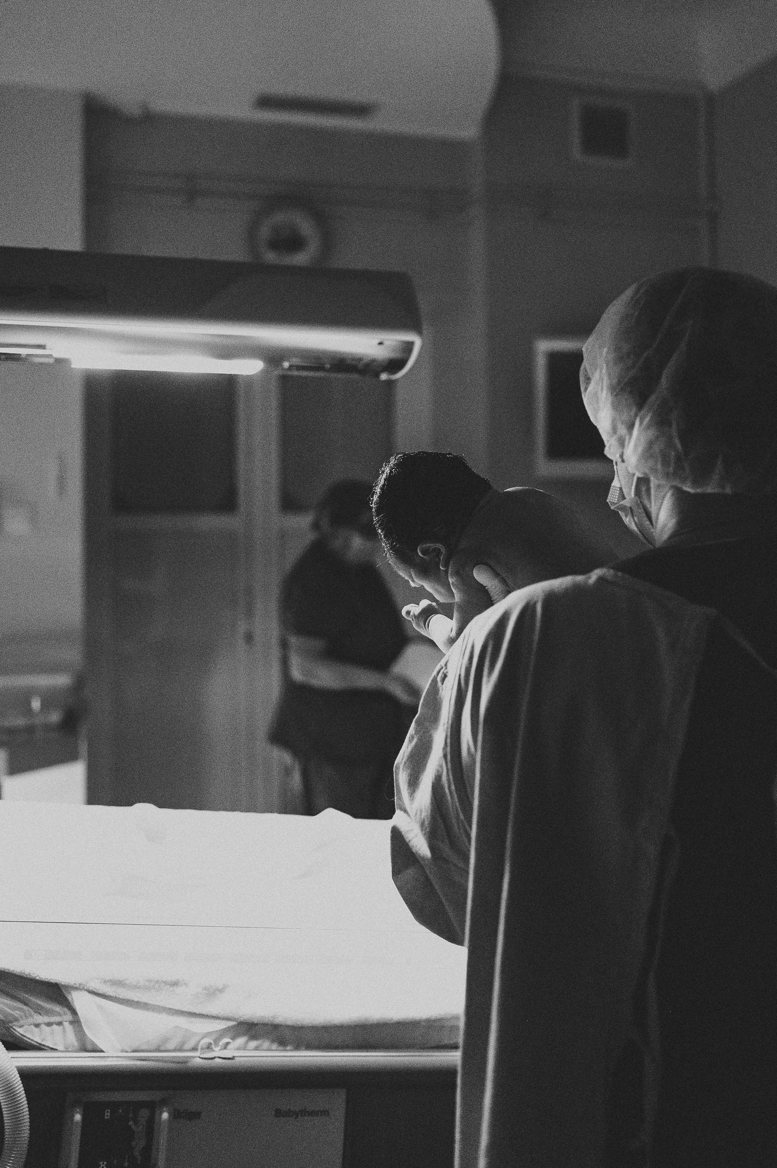 Съёмка родов, рождение ребёнка, мягкие роды. Фотограф и видеограф в Санкт-Петербурге Полина Янушко. Съёмка родов