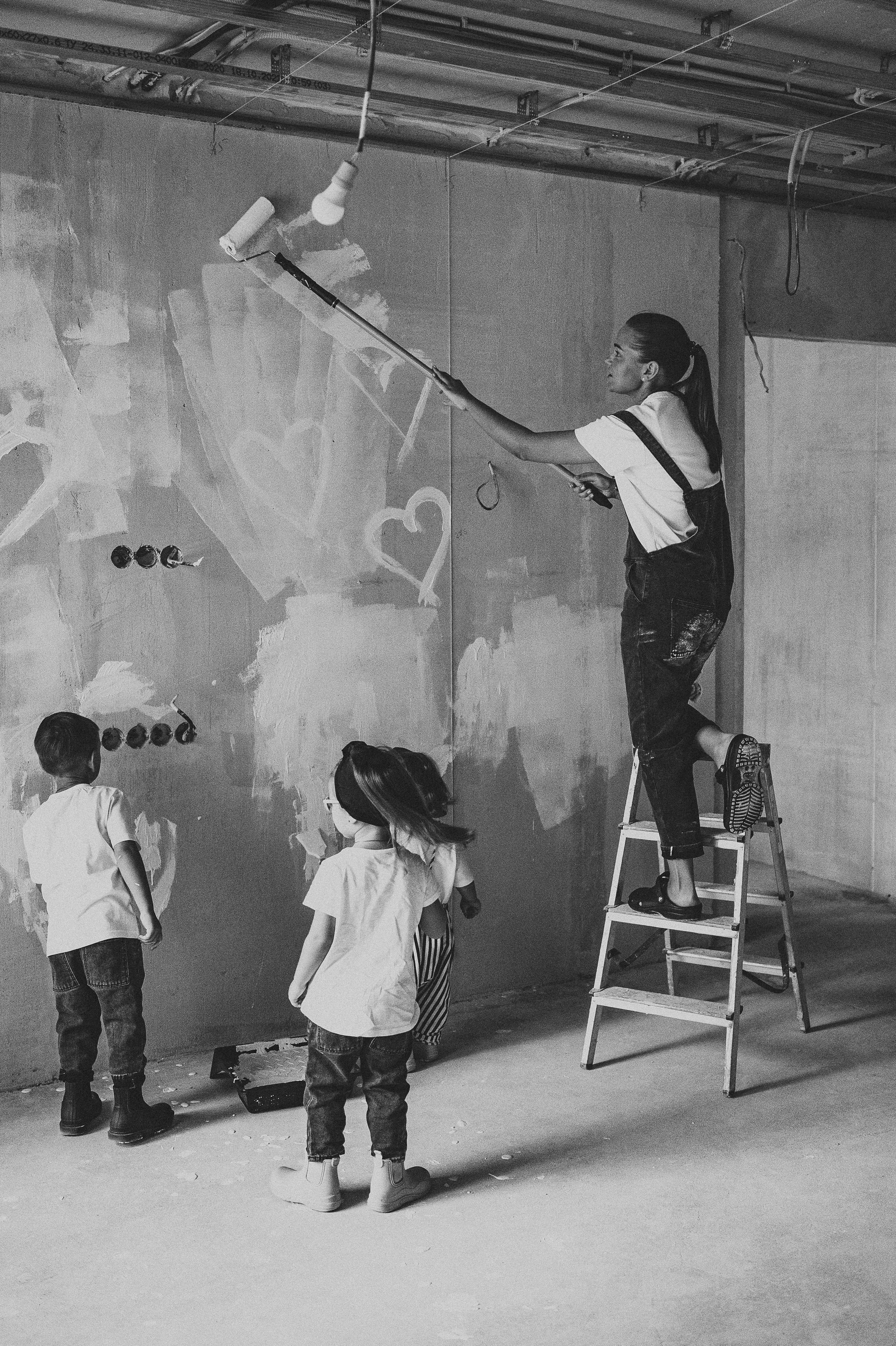 Идея для домашней съёмки, ремонт. Фотограф и видеограф в Санкт-Петербурге Полина Янушко. Съёмка родов