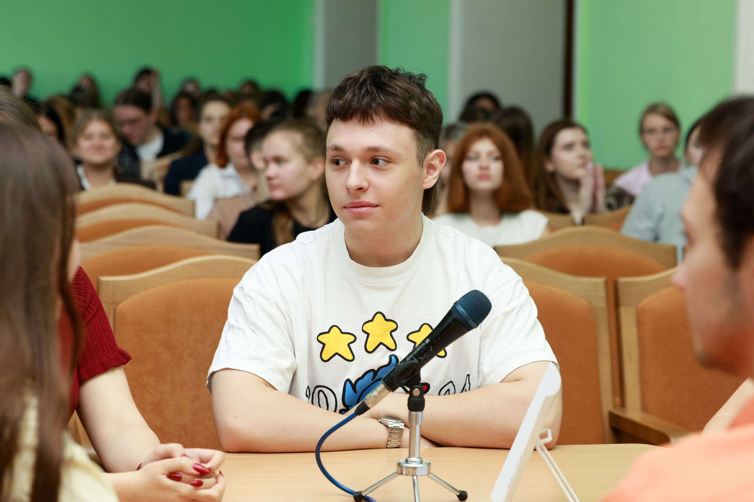 Интеллектуальный праздник «Язык — душа народа» в Никитинской библиотеке. Фотограф в Воронеже Галина Фурсова