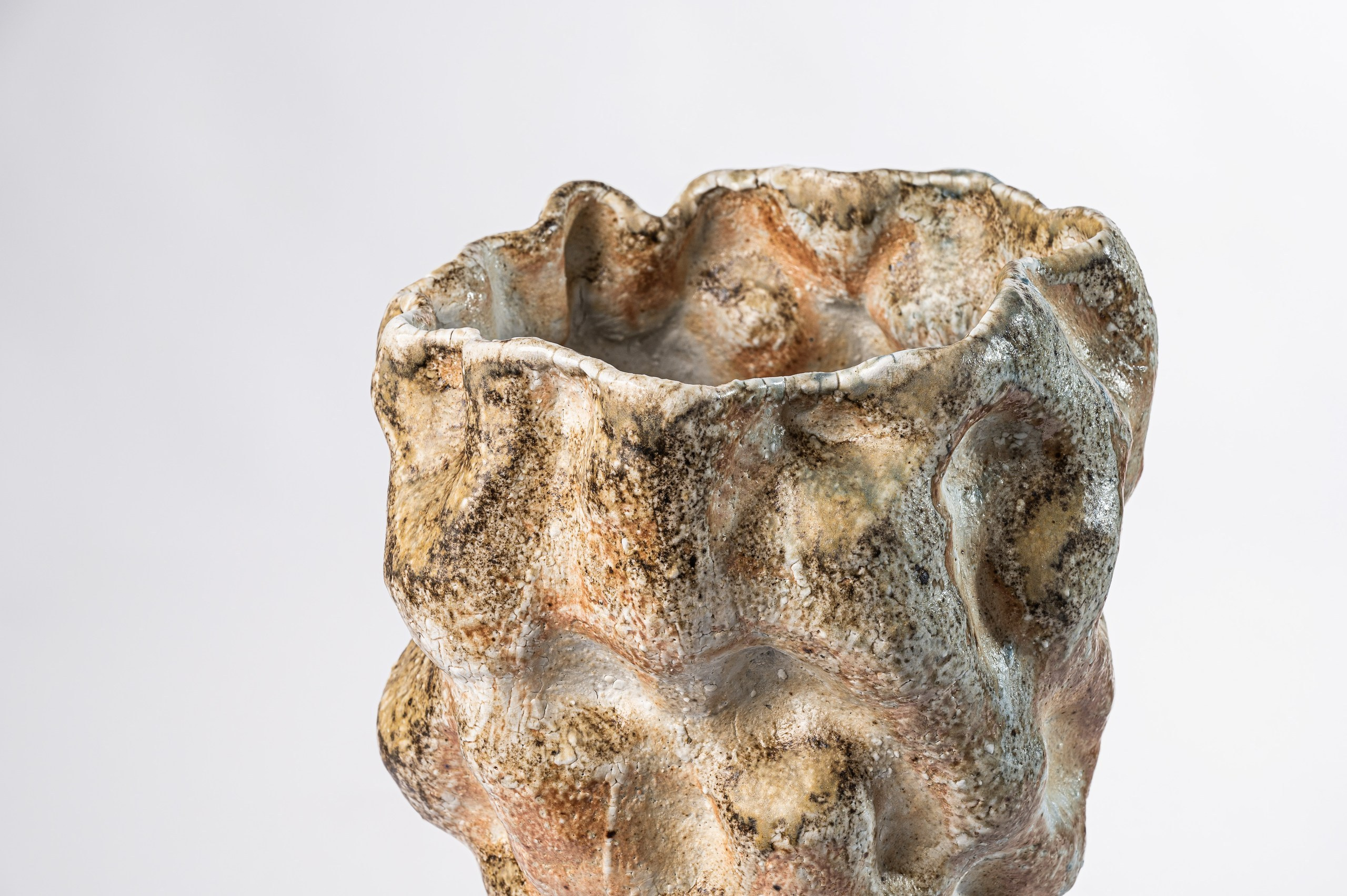 Ваза «Перепады». Арт-керамика Катерины Жизневской