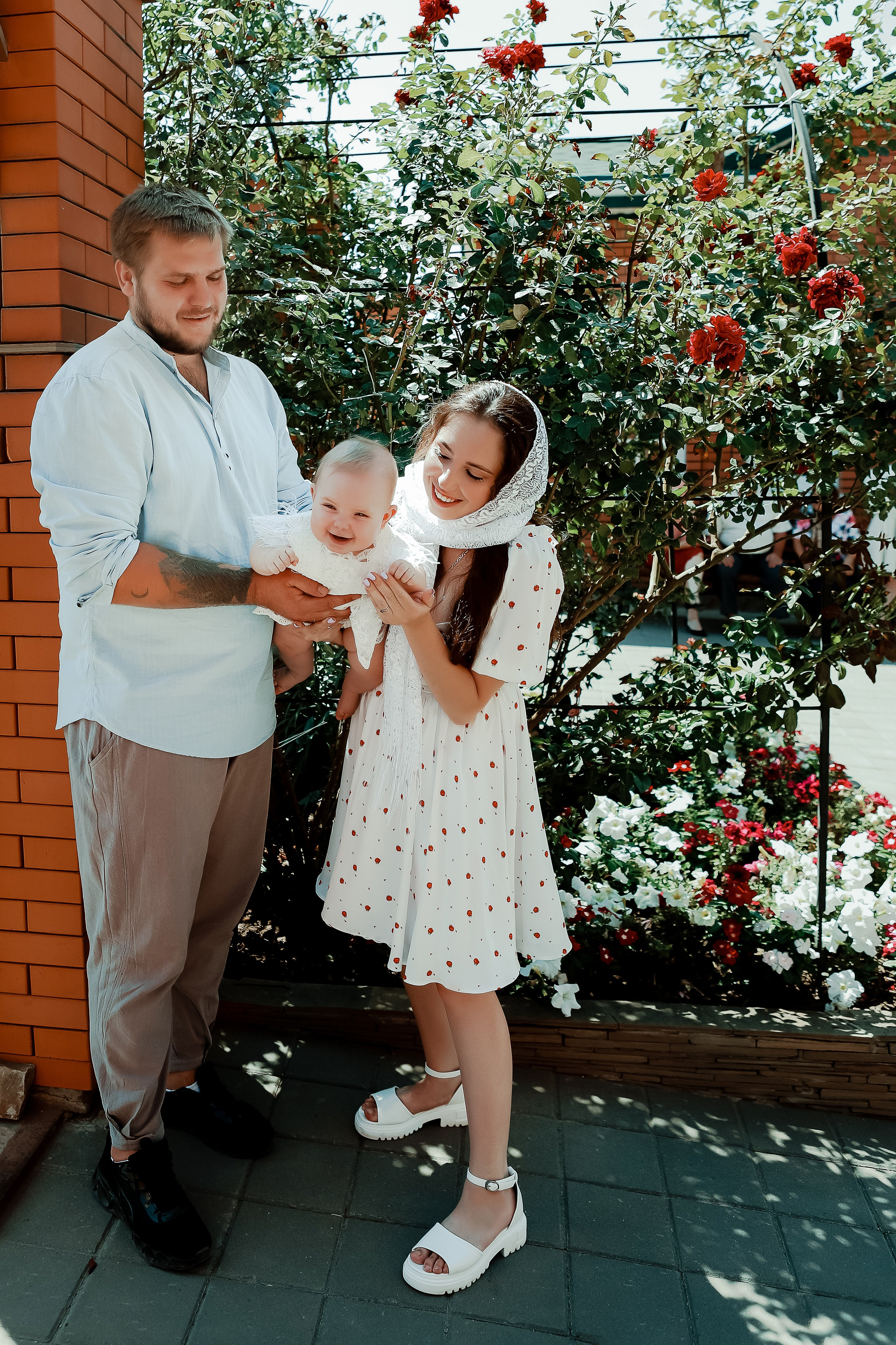 Таинство Крещения Отца и Дочери. Свадебный фотограф Евгения Фролова г. Каменск-Шахтинский, Донецк, Ростов