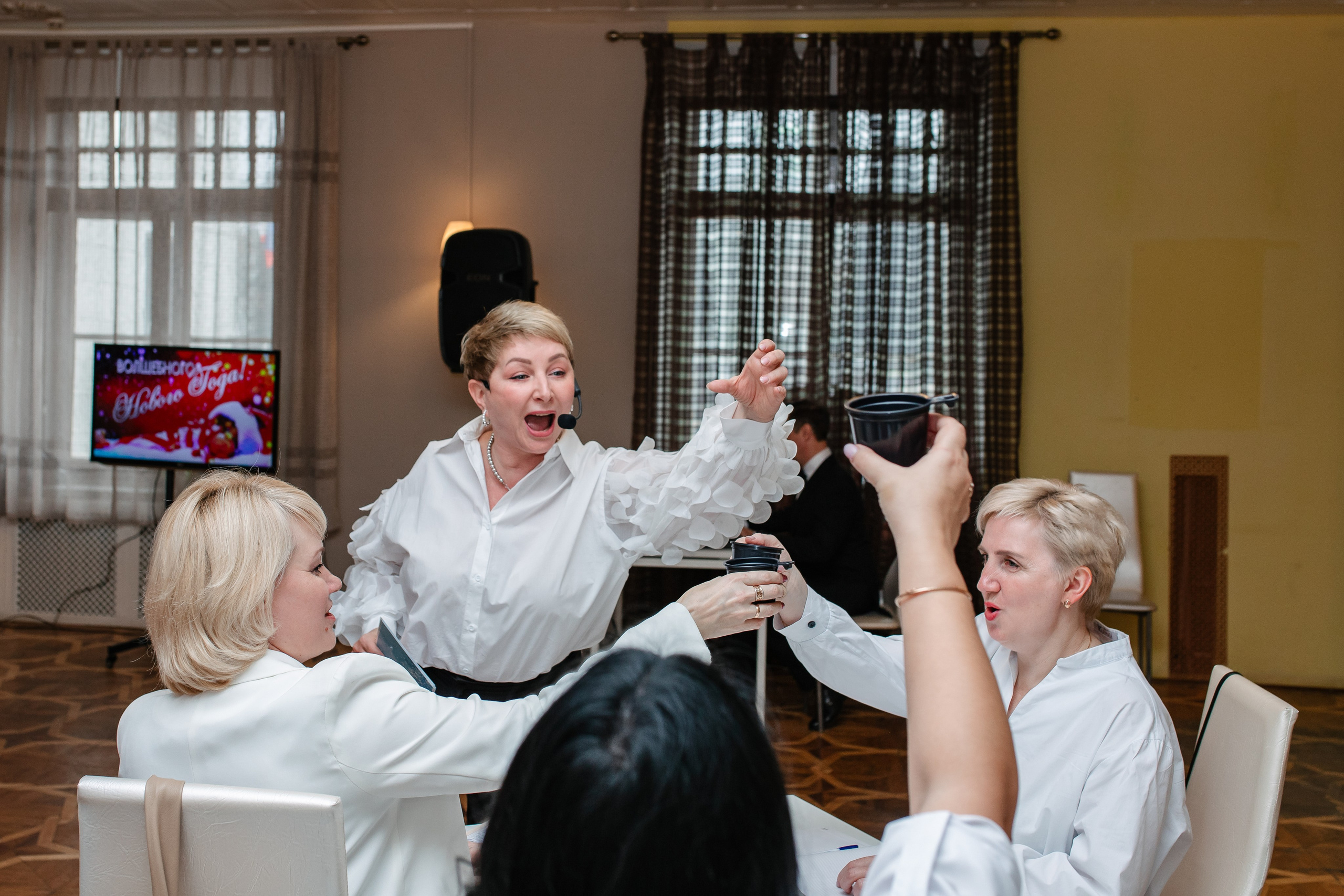 Мастер-класс для банкетных ведущих. Октябрь 2024. Фотограф Пермь. Свадьбы. Семья и дети, школа, д. сад. Фотокниги