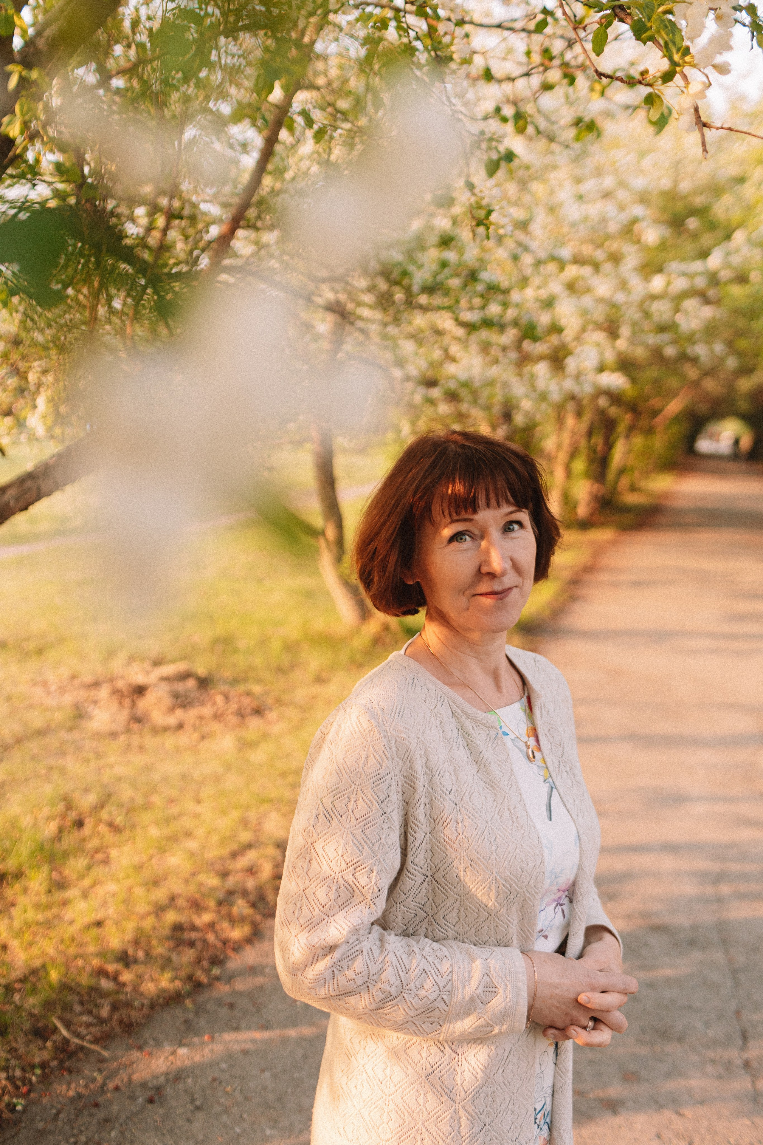 Яблони. Семейный фотограф Тюмень, фотограф на роды Салмина Мария