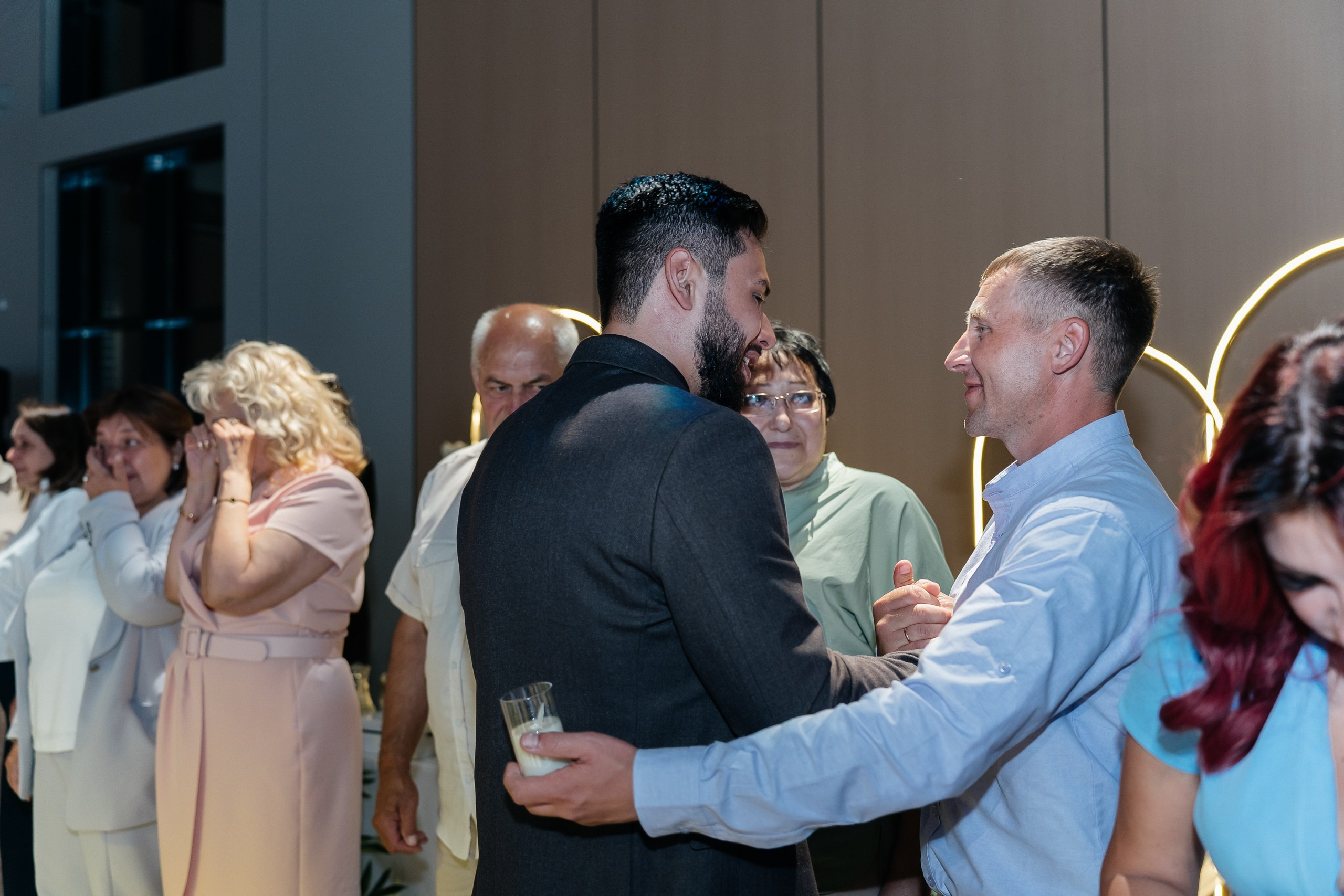 Свадебный репортаж. Для тех, кто не ждёт удачи, а создаёт её. Каждая фотосессия — это твой момент, твой стиль, твой успех. 📸