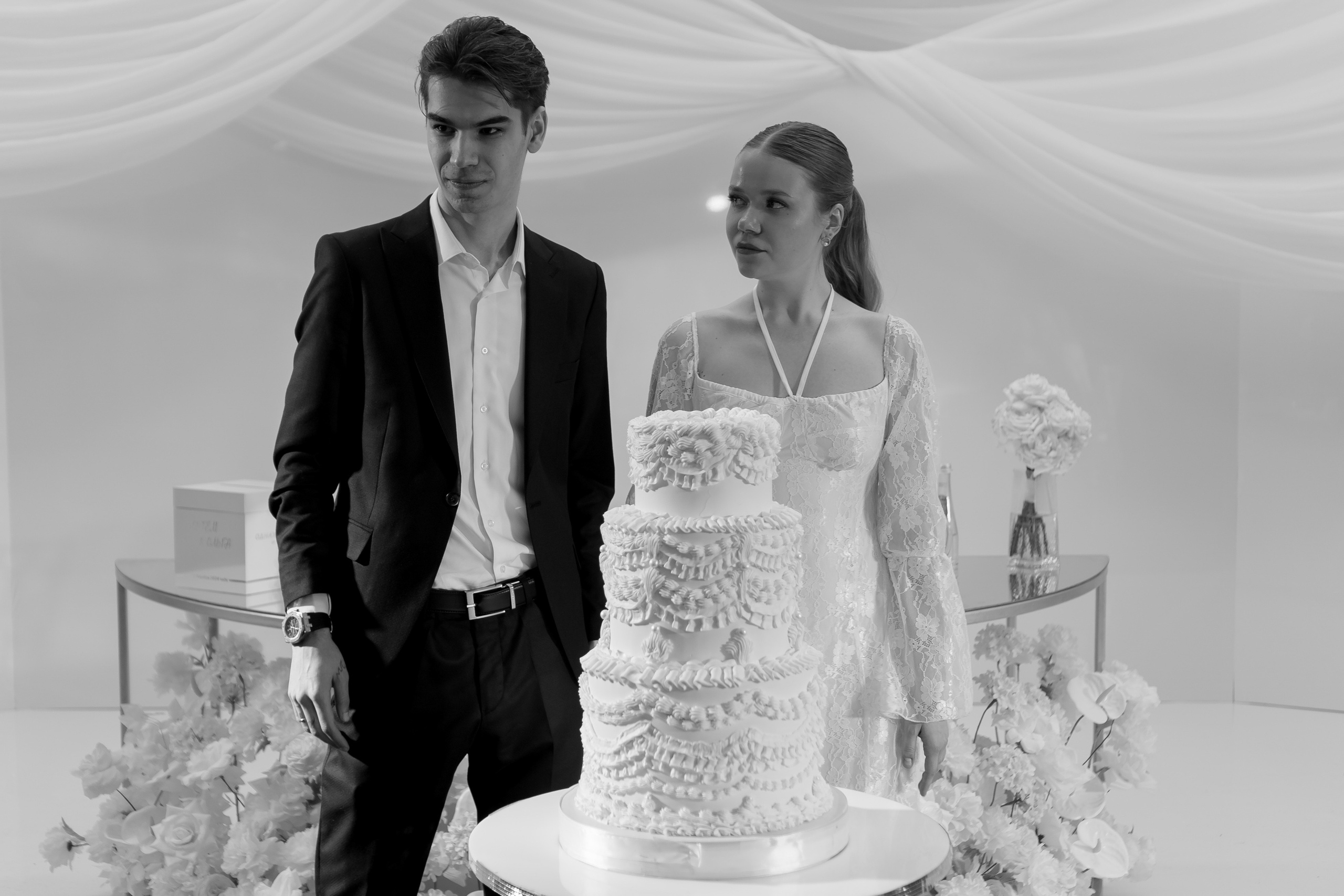 СВАДЕБНАЯ СЬЕМКА СБОРОВ В ОТЕЛЕ И ВЫЕЗД НА ЦЕРЕМОНИЮ (СНЯТО В СИБИРЕ В НИЖНЕВАРТОВСКЕ). Профессиональный фотограф, Санкт-Петербург — Виктория Богомолова