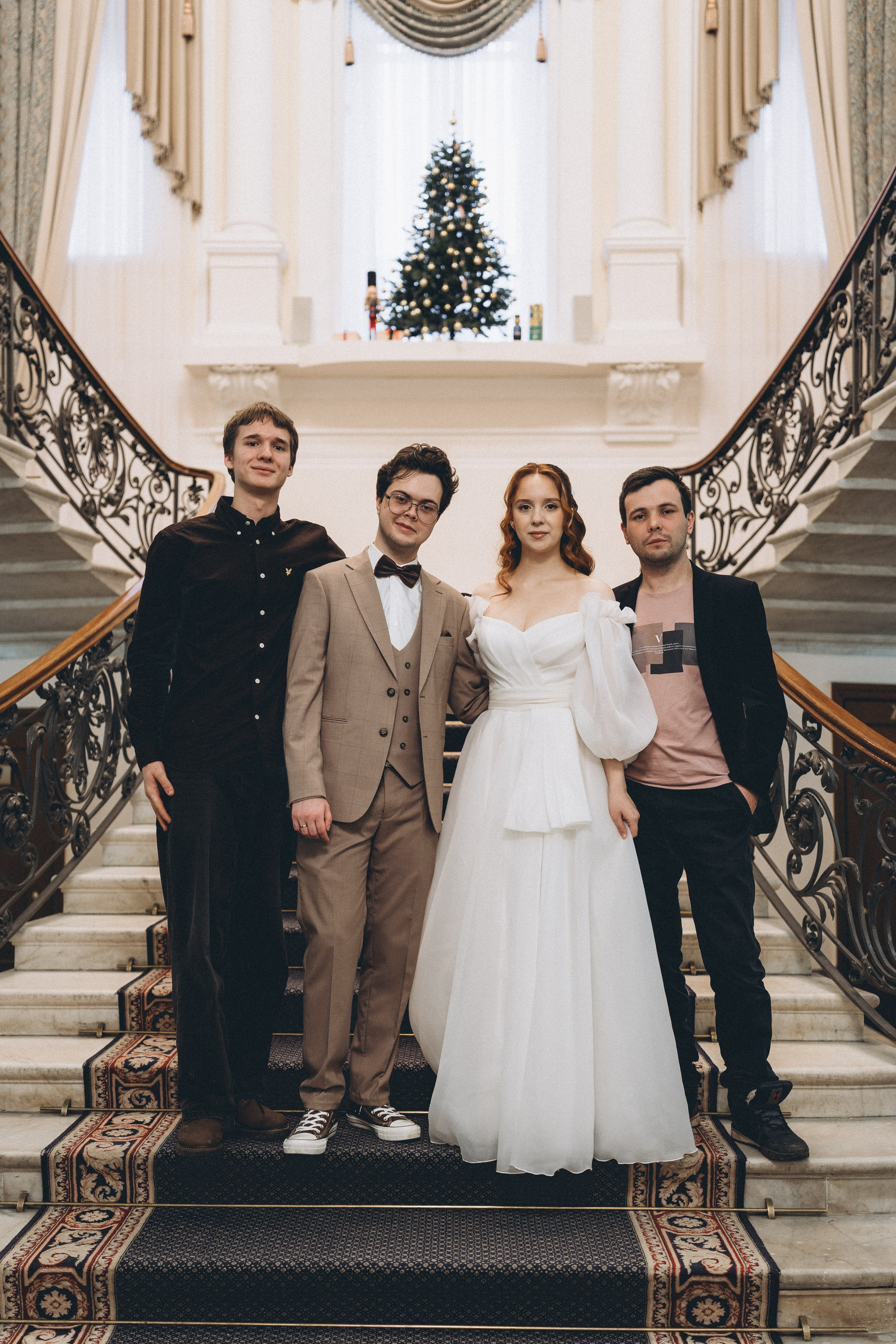 СВАДЕБНАЯ СЬЕМКА ВО ВТОРОМ ДВОРЦЕ С ГОСТЯМИ И ПРОГУЛКА В ТАВРИЧЕСКОМ САДУ. Профессиональный фотограф, Санкт-Петербург — Виктория Богомолова