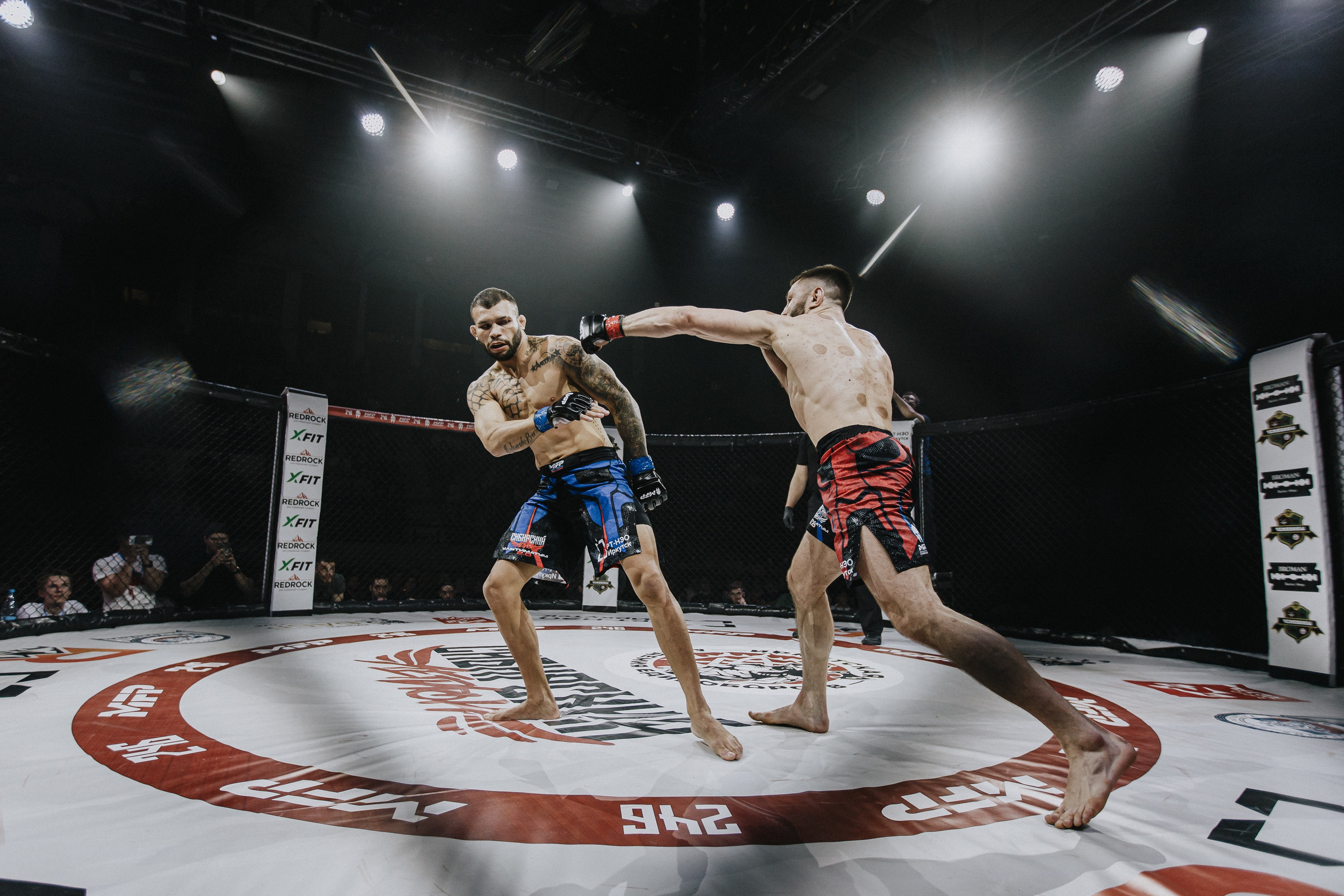 MFP246 МАКСИМ БУТОРИН VS МАРСИО БРЕНО. Фотограф Иркутск Антипин Сергей