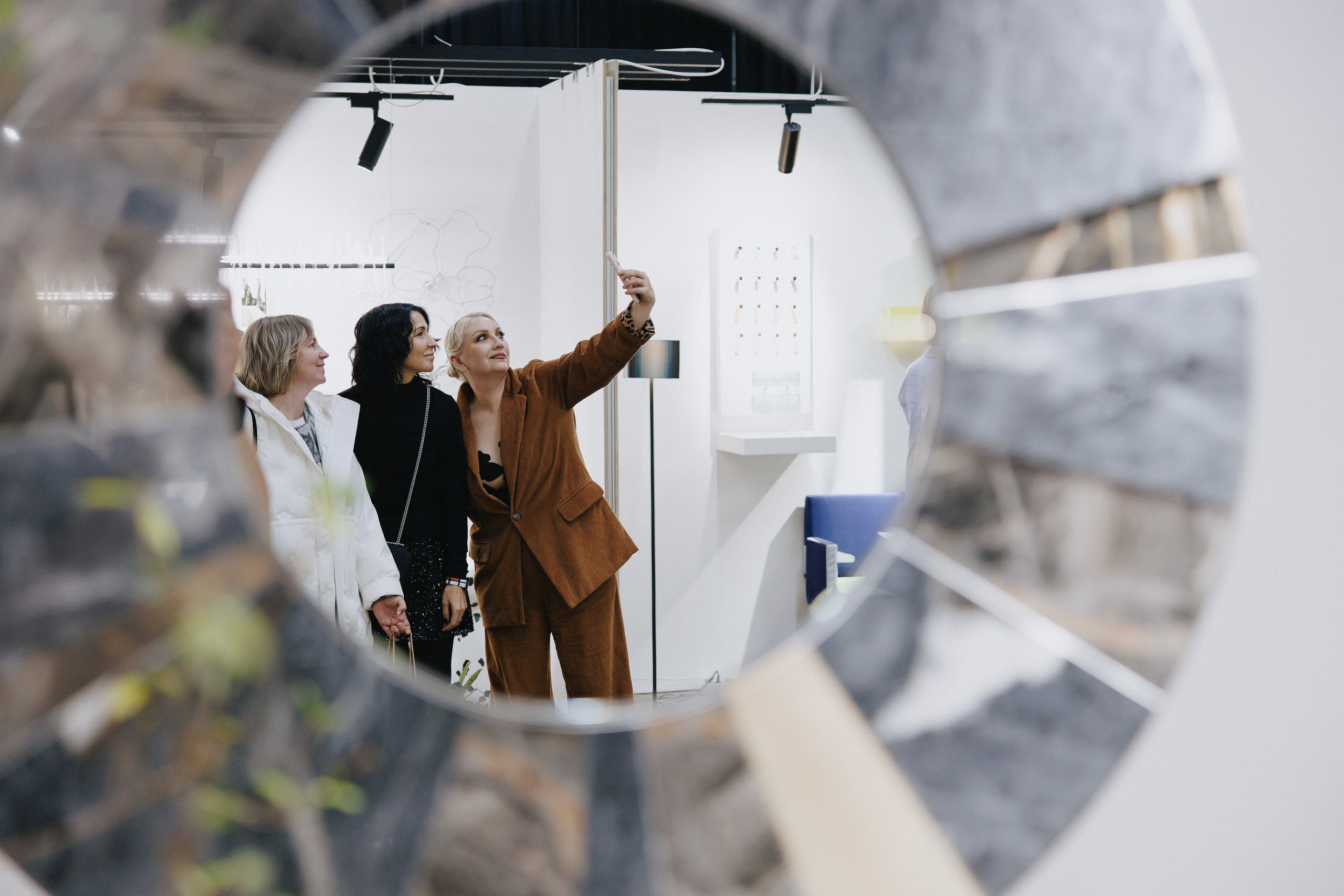 Выставка СТО ВЕЩЕЙ В ИНТЕРЬЕРЕ. Фотограф Иркутск Антипин Сергей