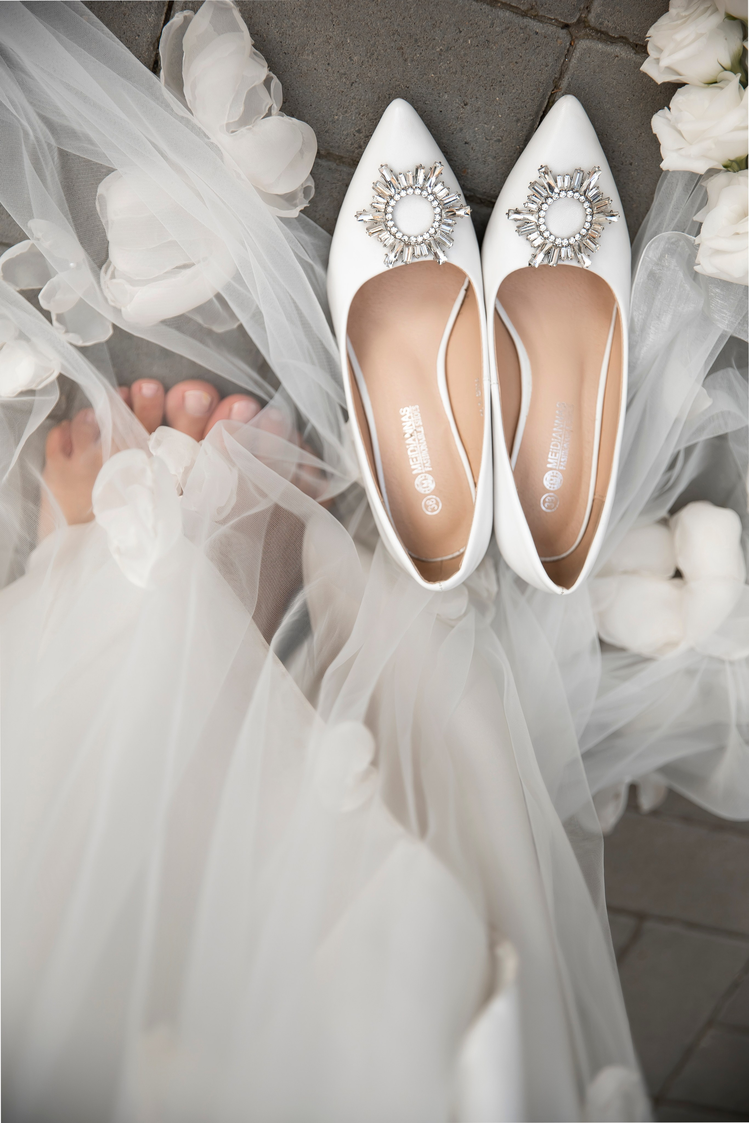 Ксюша. Я Ира и я фотографирую свадьбы более 10 лет