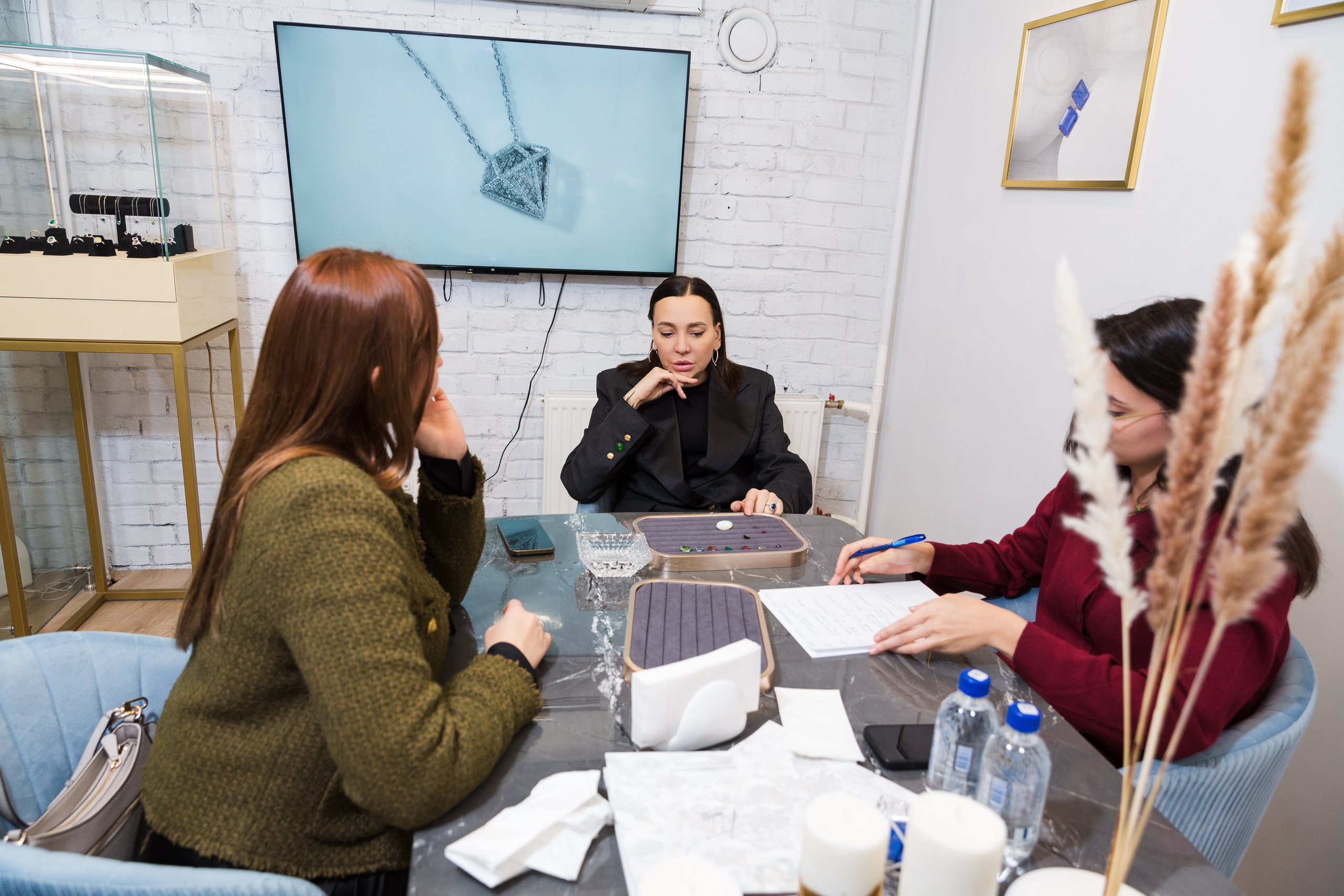 Flawless. Tavat.Fur Тренды 2024. Репортажный Фотограф Александр Назаров. Москва и М.О