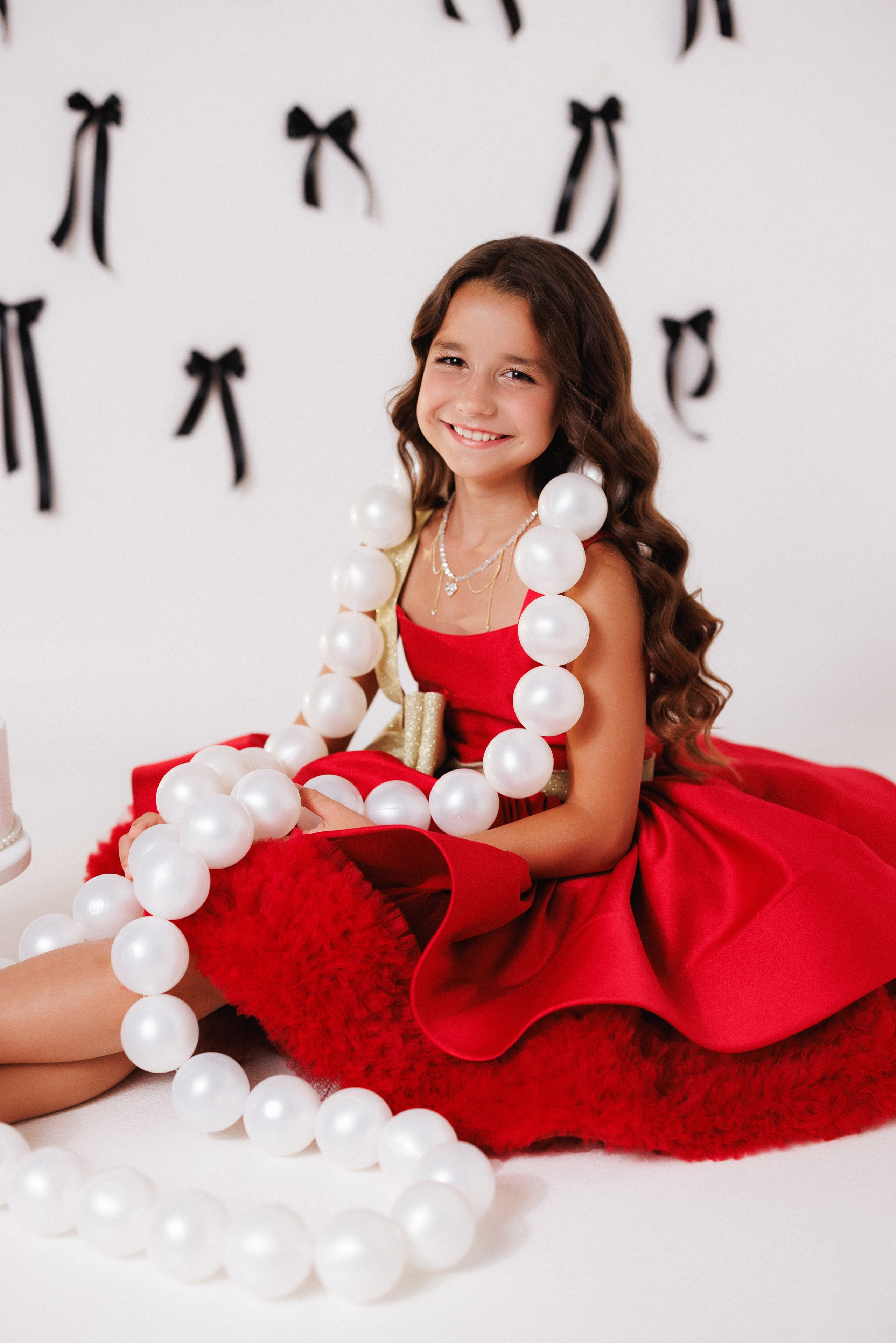 Детская фотосессия к Дню рождения для девочек, фотостудия «Антураж». Семейный и детский фотограф в Краснодаре Анна Трашкова