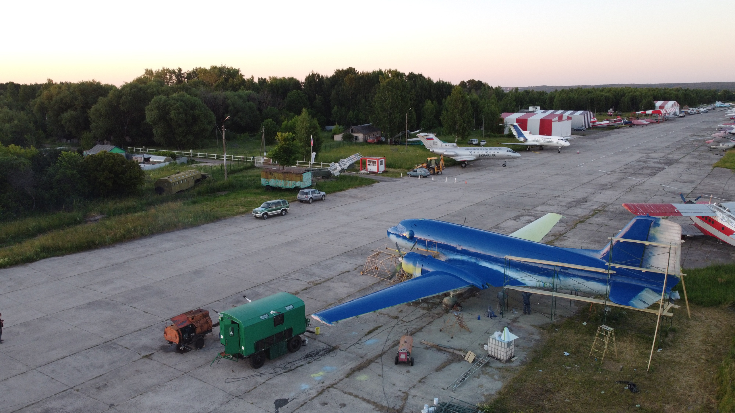 Ил-14Т «Голубая Мечта» — покраска (2022г). Фотоальбом показывающий увлекательный мир авиации и мир медведей Андрея Иванова