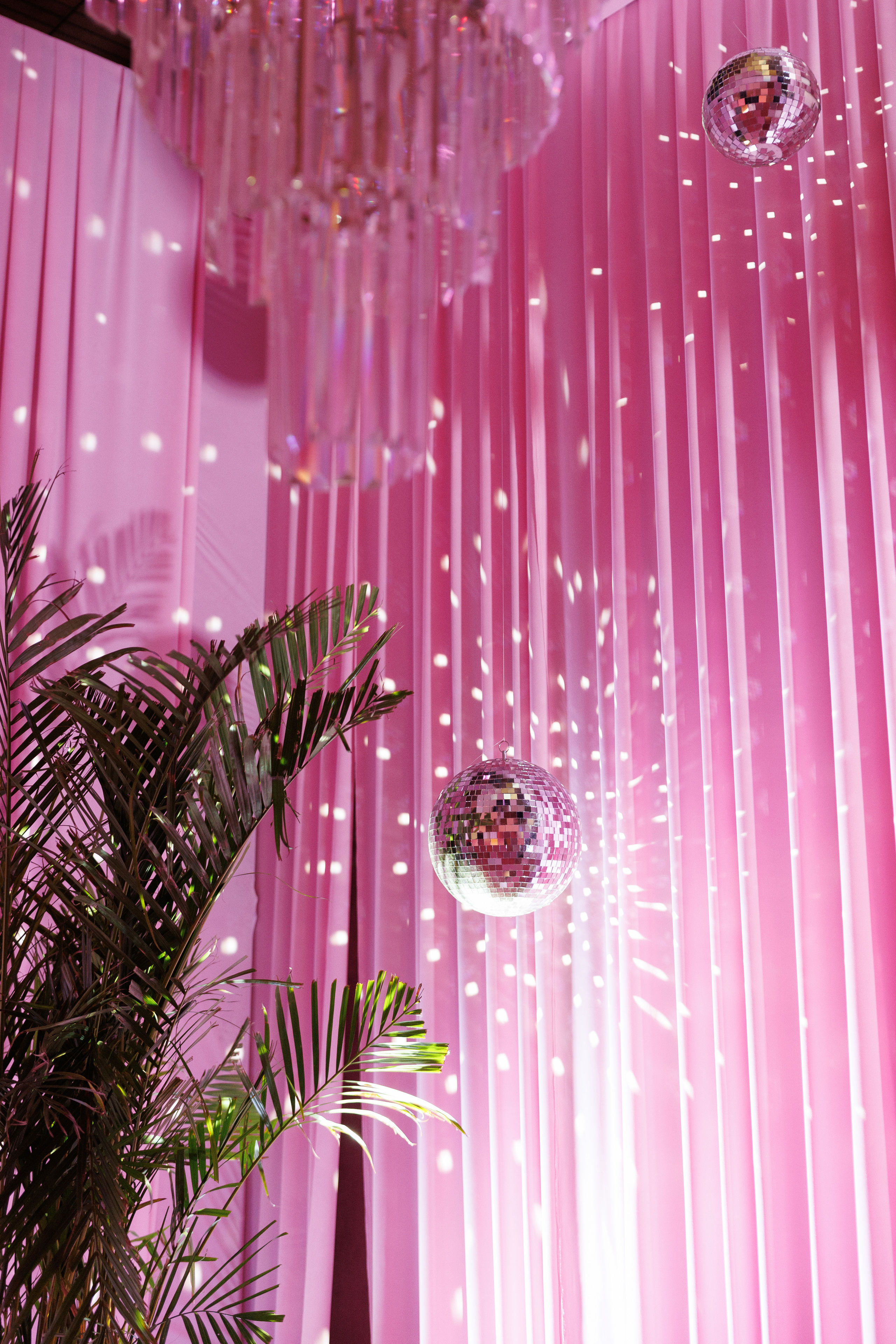 Event Photographer & Videographer in Dubai | Фотограф и видеограф в Дубае. Just production