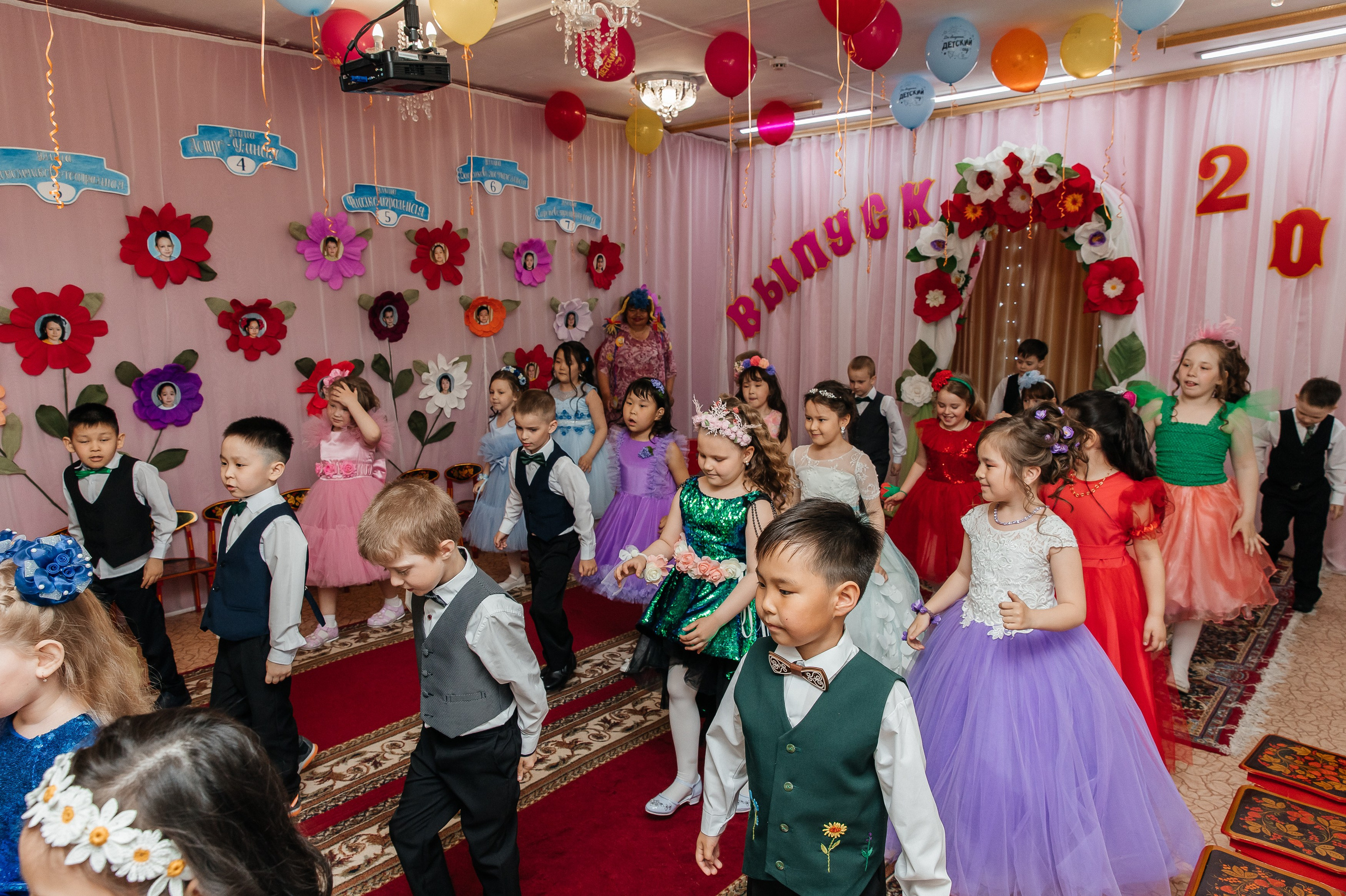 Выпускной Солнышко 2023. Воронистая Анастасия. Фотограф Якутия, Томпонский район