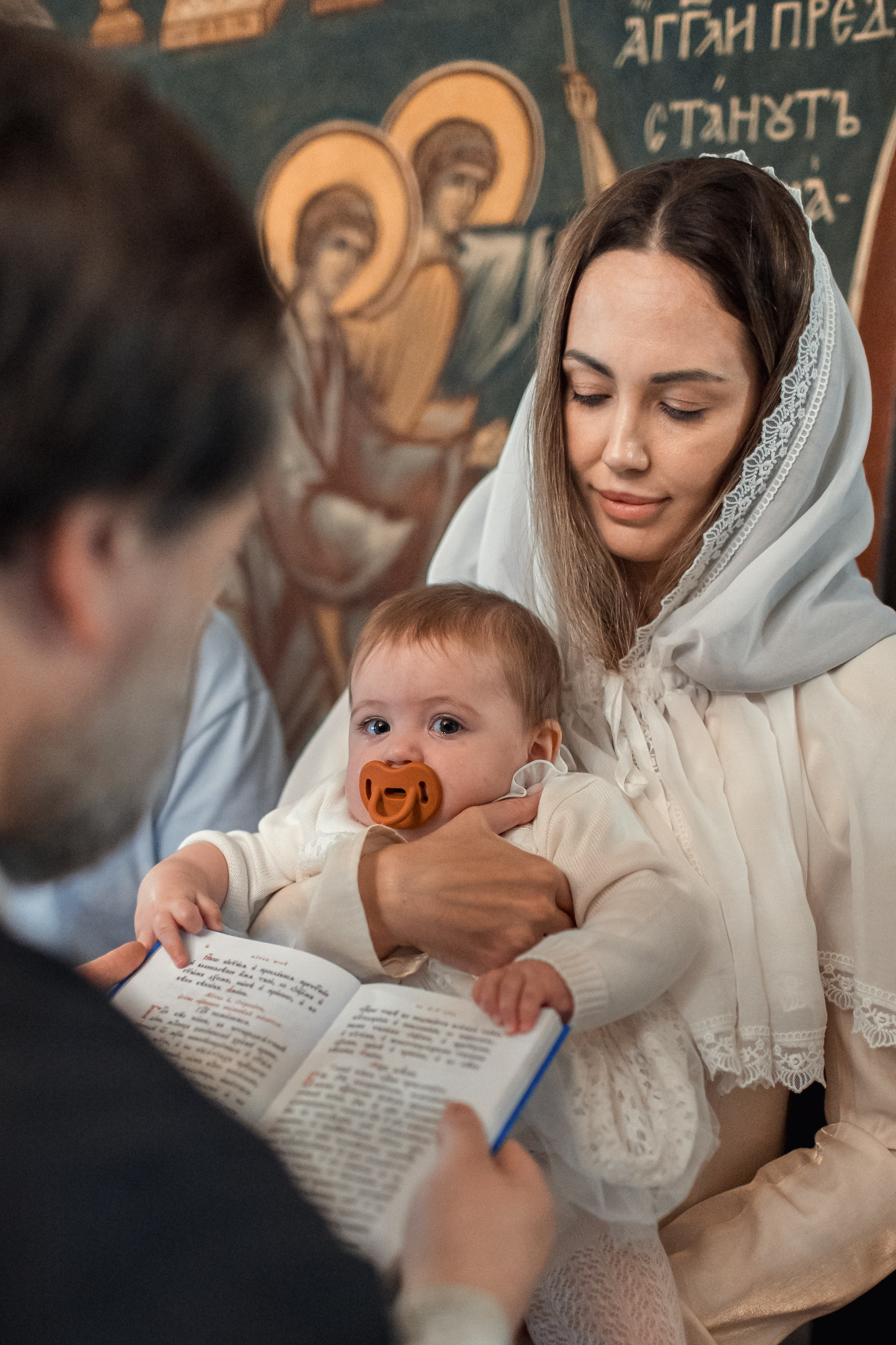 Крещение в Зачатьевском Монастыре. Профессиональный фотограф в Москве и Мо Мария Шантарёва