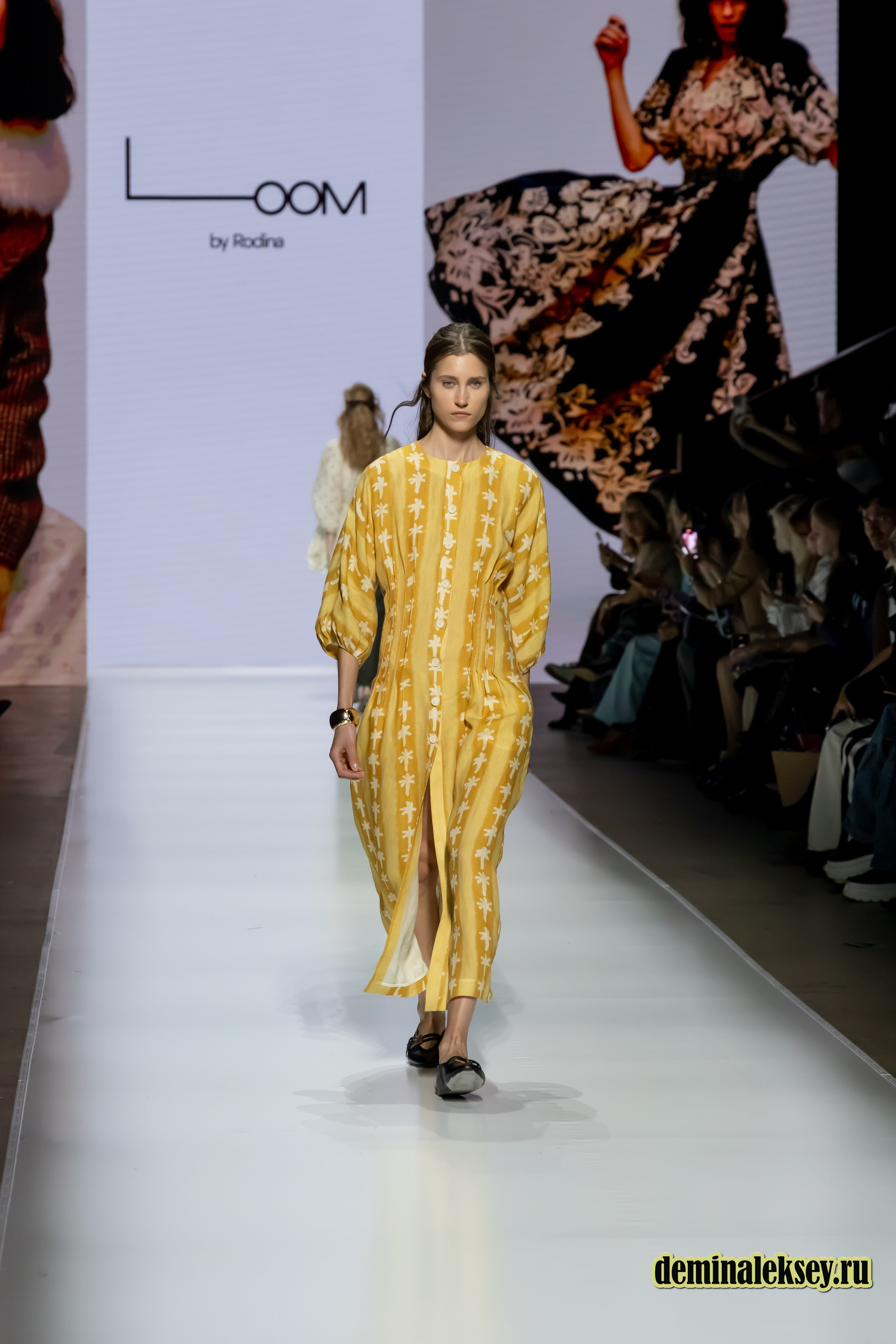 Московская неделя моды 2024 4 октября дизайнер Loom by Rodina. Репортажный, семейный и студийный фотограф в Москве Демин Алексей