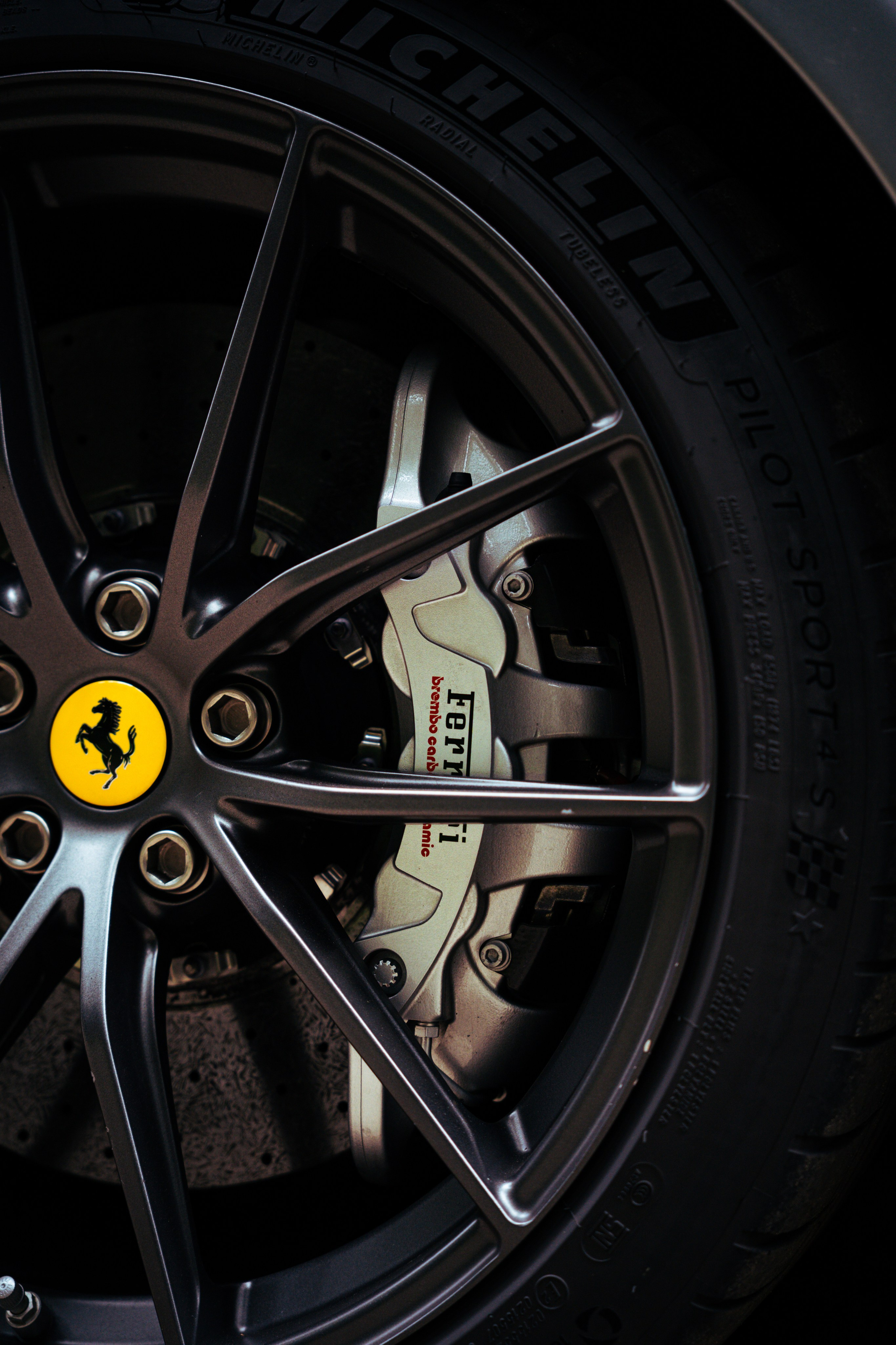 Автовыходные 2025. Автомобильный фотограф в Москве Дмитрий Глазков